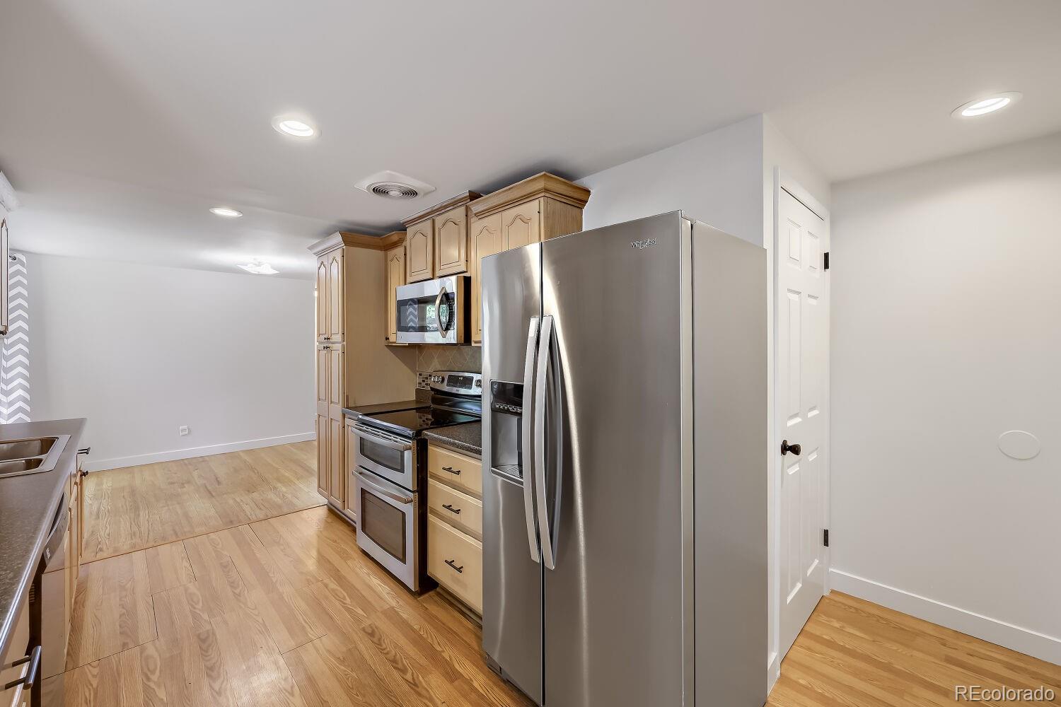 MLS Image #4 for 1640  buchtel boulevard,denver, Colorado