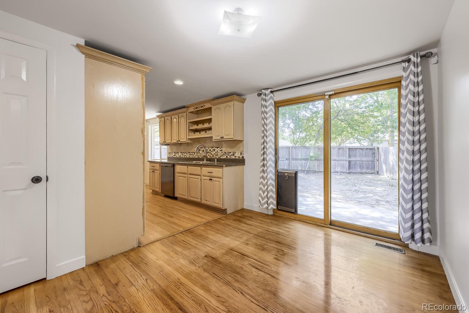 MLS Image #6 for 1640  buchtel boulevard,denver, Colorado