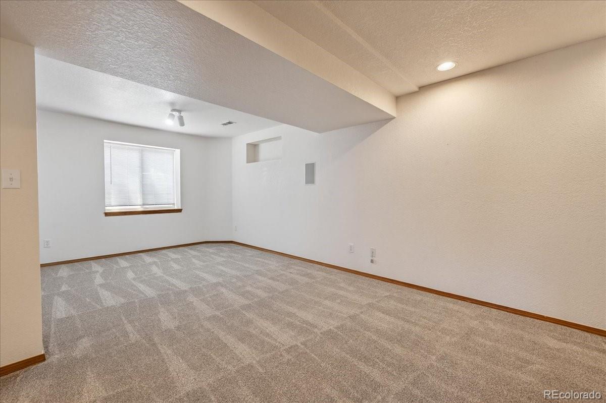 MLS Image #16 for 10432 w 82nd avenue,arvada, Colorado