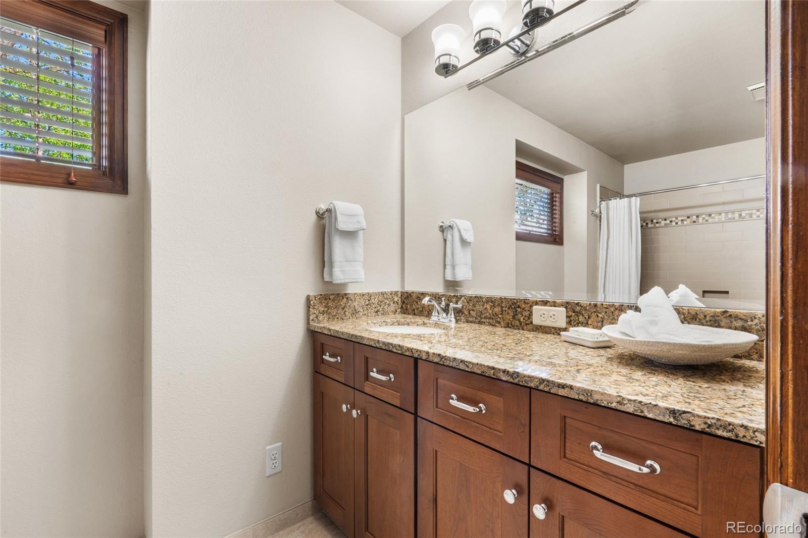 MLS Image #39 for 5860 s quintero circle,centennial, Colorado
