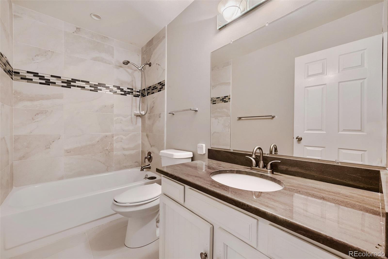 MLS Image #19 for 6846 s glencoe court,centennial, Colorado