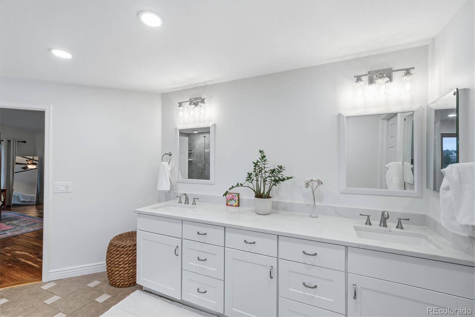 MLS Image #23 for 21  amaranth drive,littleton, Colorado