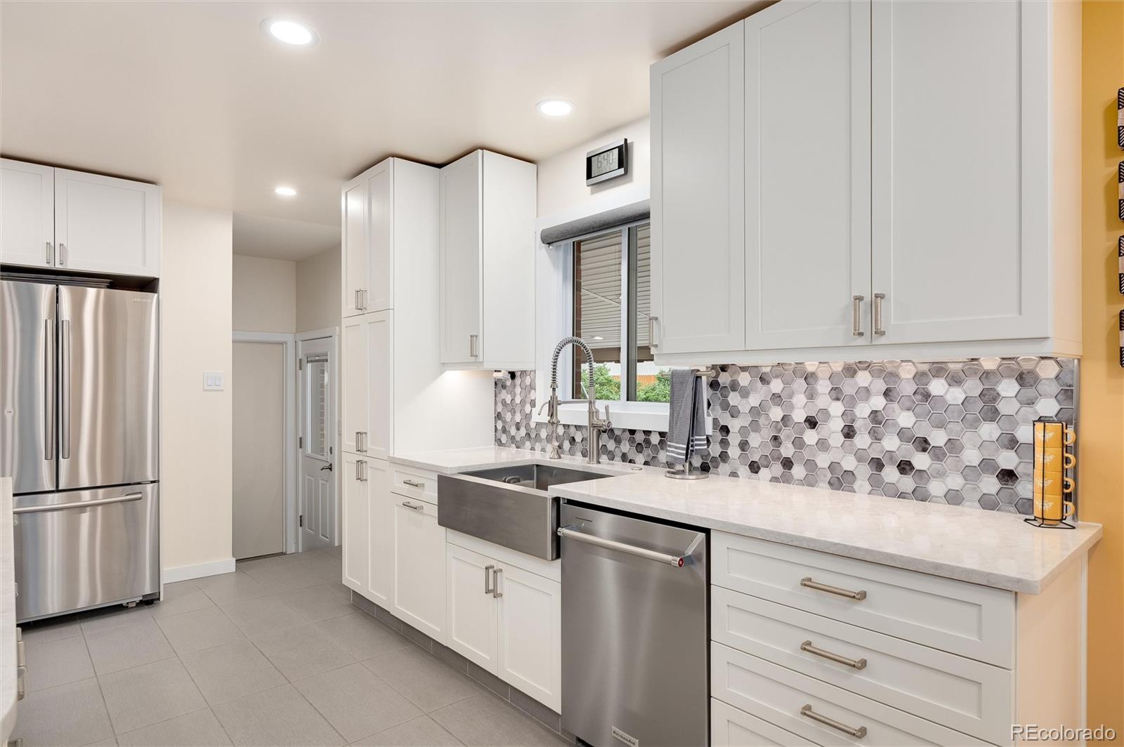 MLS Image #13 for 6801 s marion circle,centennial, Colorado