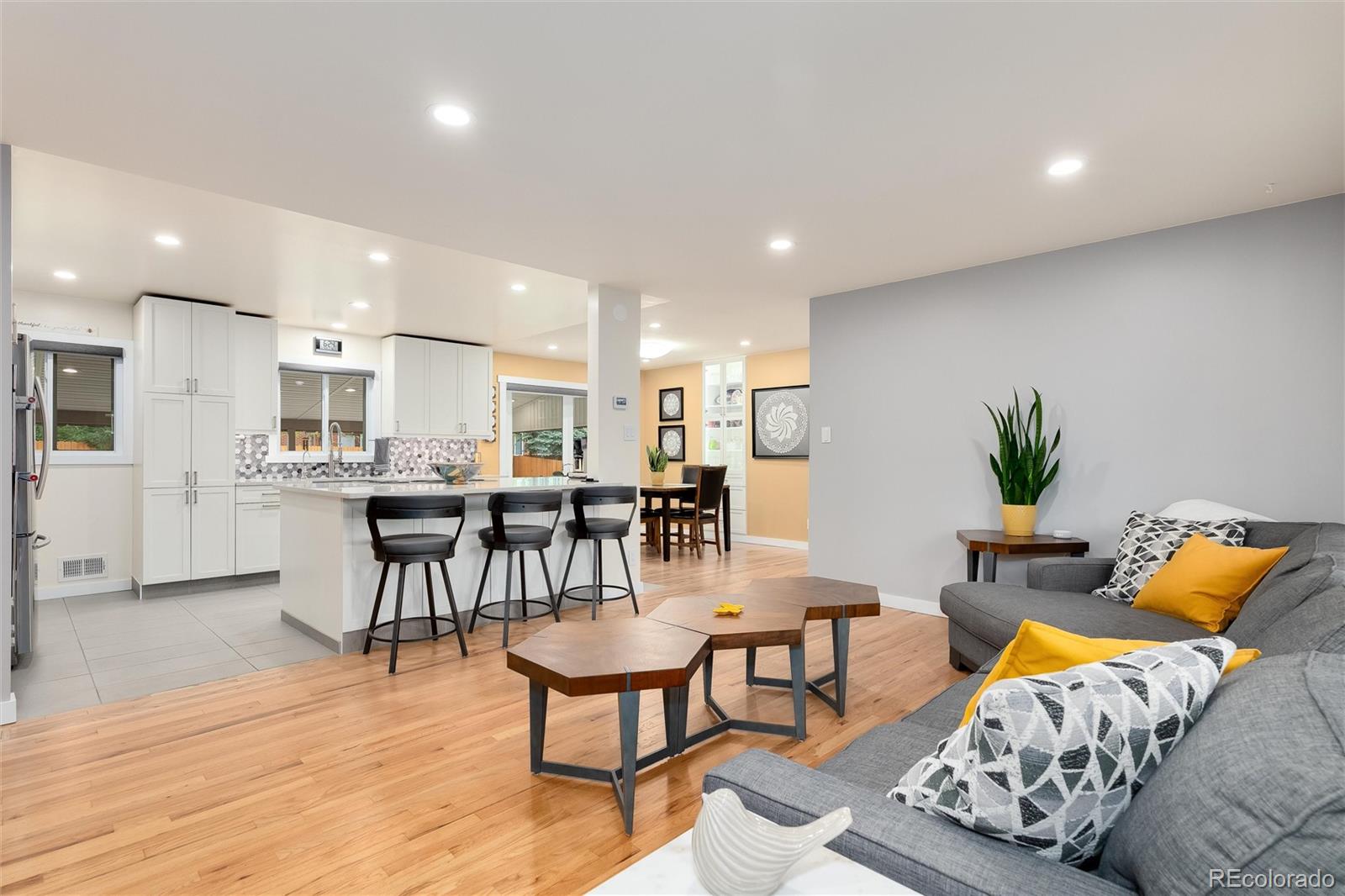 MLS Image #8 for 6801 s marion circle,centennial, Colorado