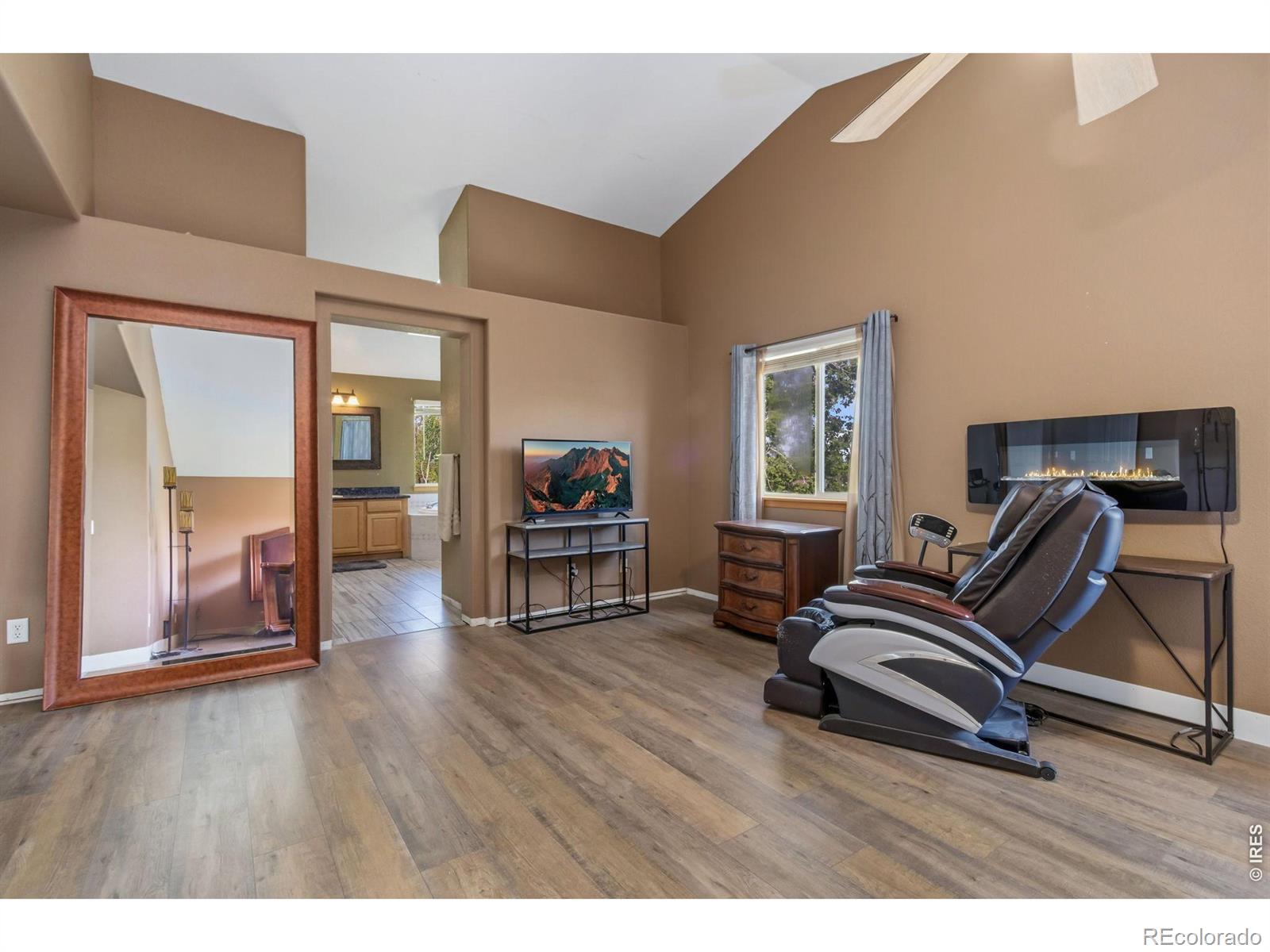 MLS Image #14 for 4220  promontory court,loveland, Colorado