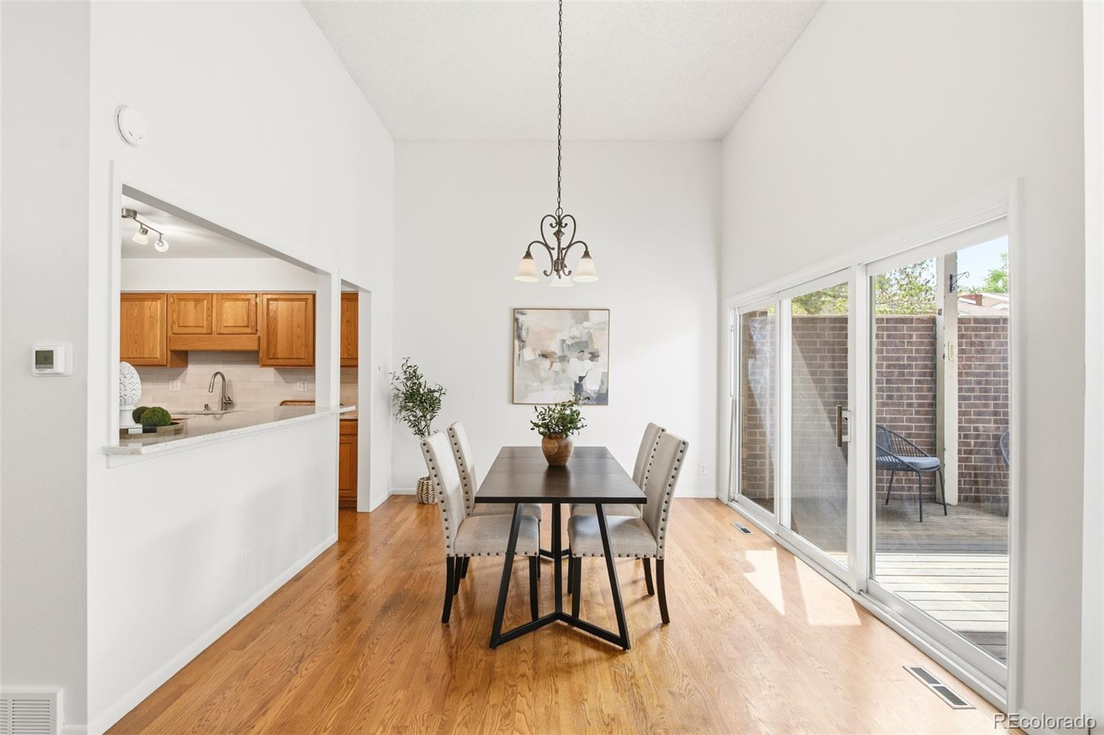 MLS Image #6 for 7045 e girard avenue,denver, Colorado