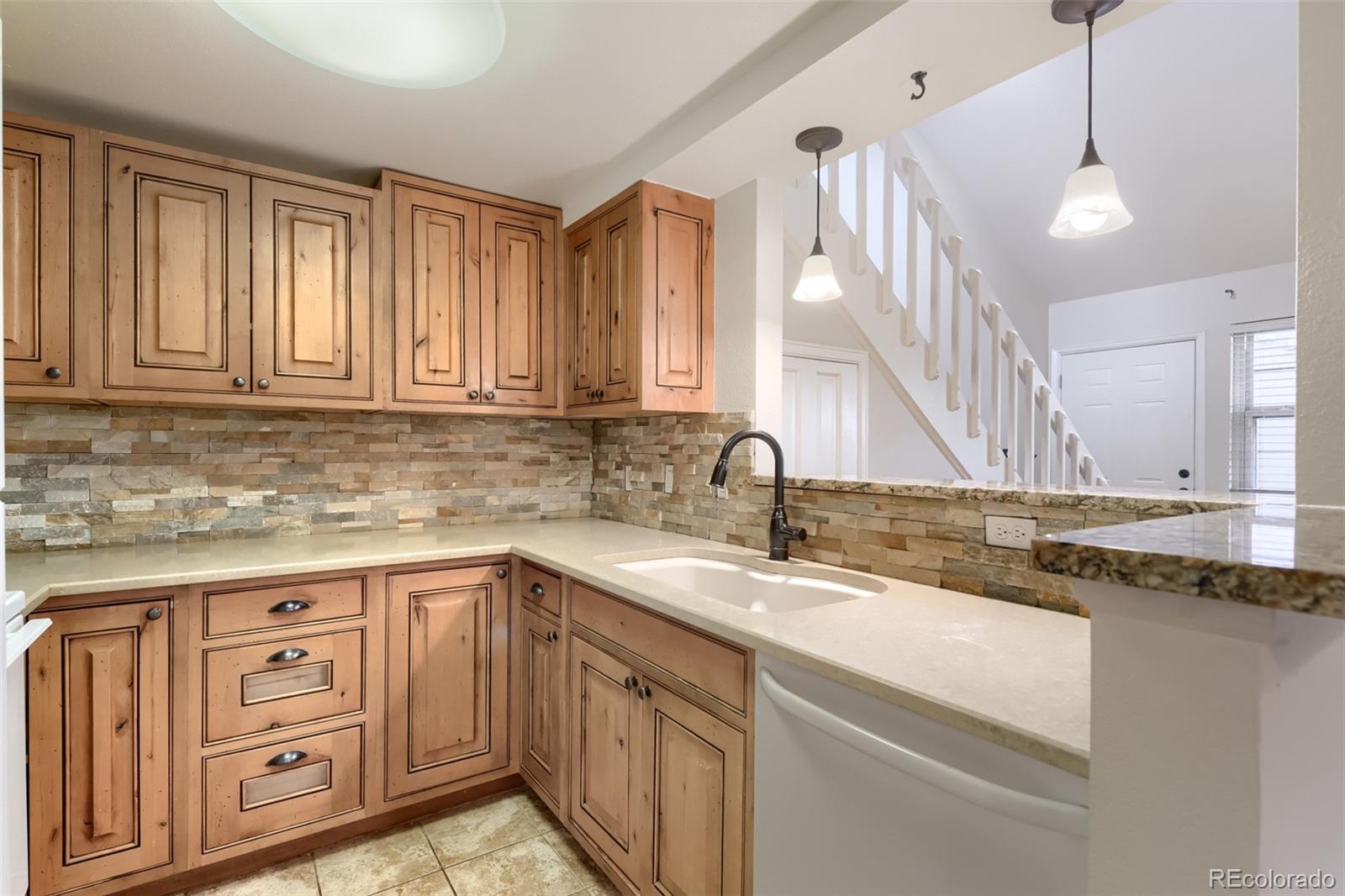 MLS Image #4 for 5873 s prince street,littleton, Colorado