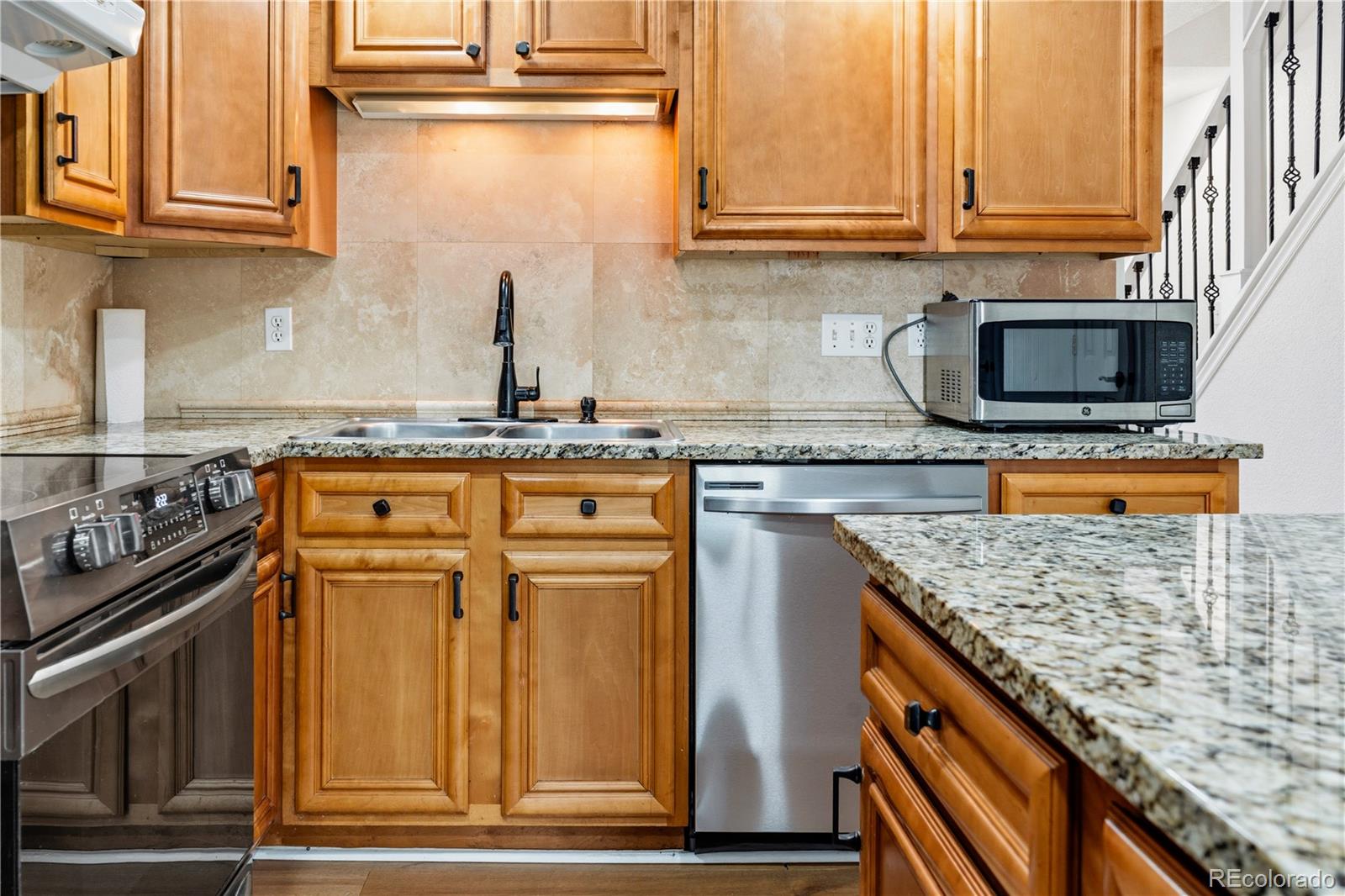 MLS Image #8 for 7836  monaco street,commerce city, Colorado