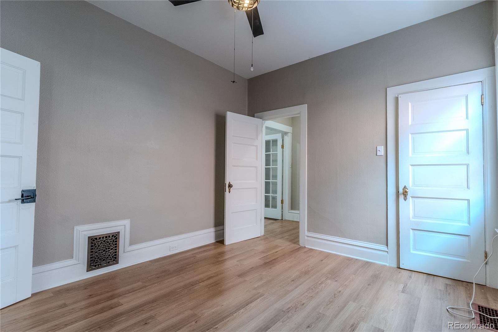 MLS Image #16 for 342 s lincoln street,denver, Colorado