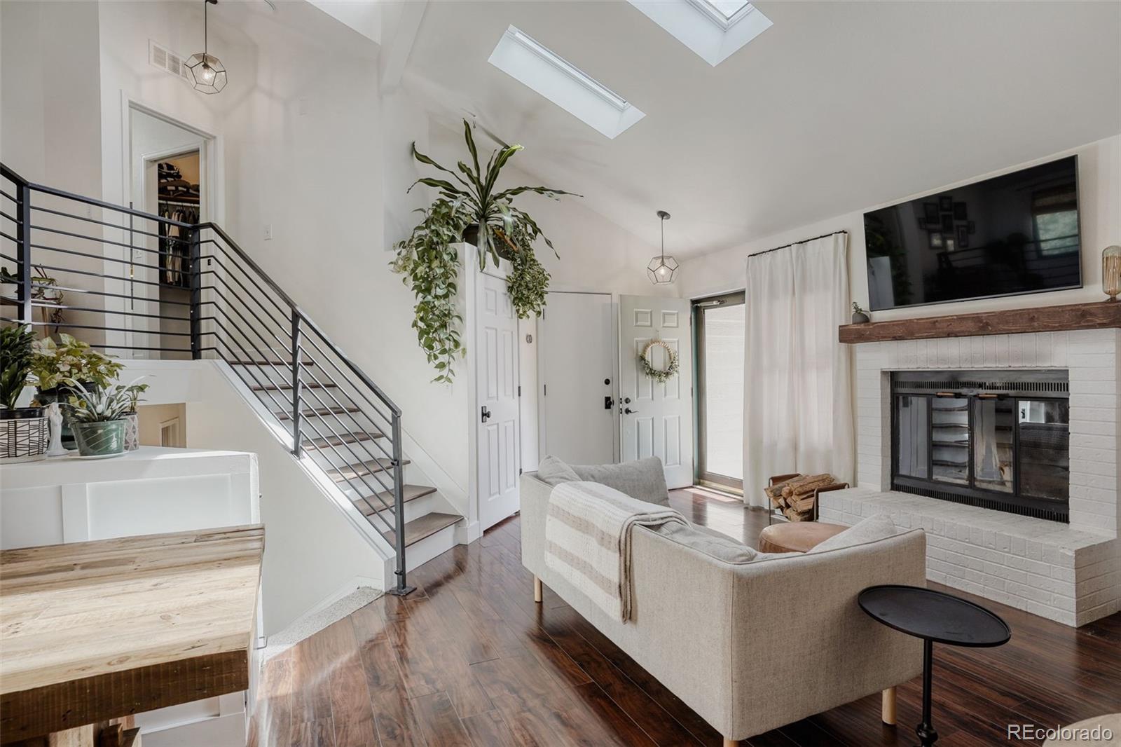 MLS Image #5 for 7294 s crescent drive,littleton, Colorado