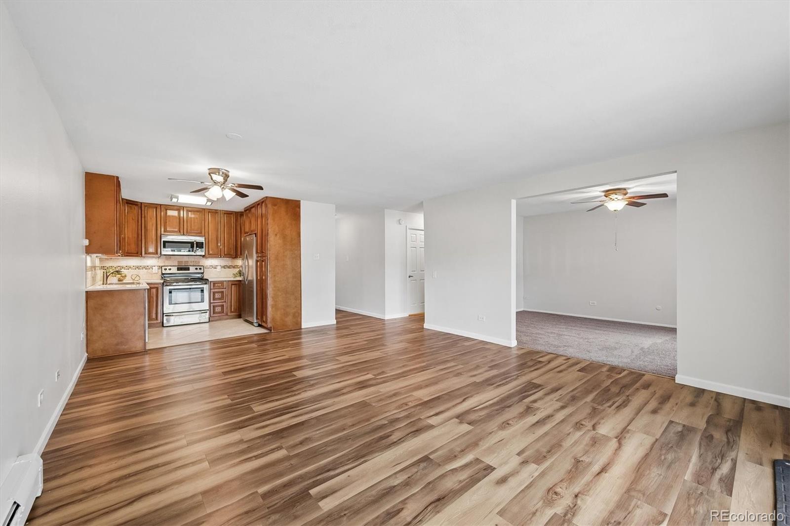 MLS Image #5 for 755 s clinton street 6a,denver, Colorado