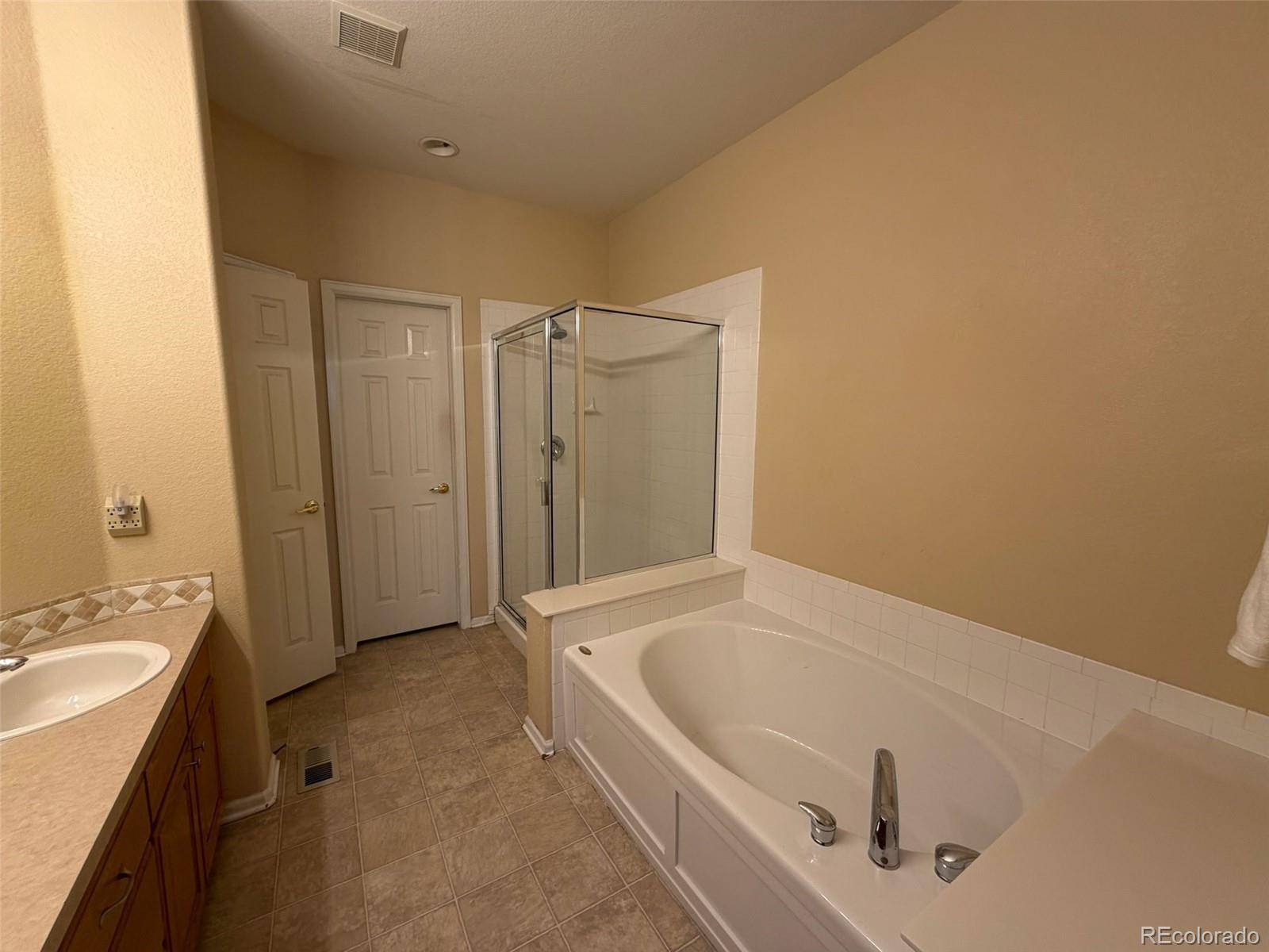 MLS Image #11 for 7474 w saratoga place,littleton, Colorado