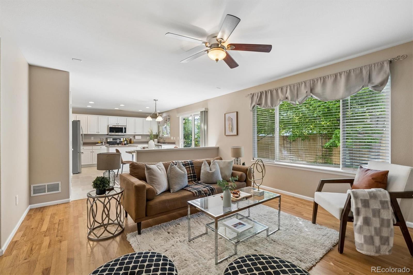 MLS Image #12 for 5652 s yakima way,aurora, Colorado
