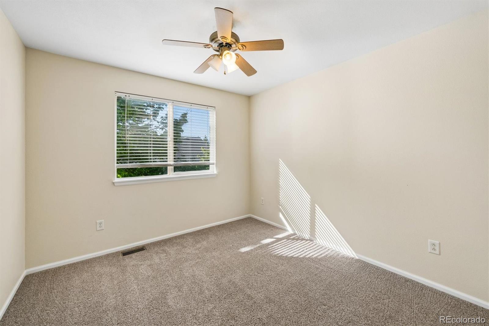 MLS Image #23 for 5652 s yakima way,aurora, Colorado