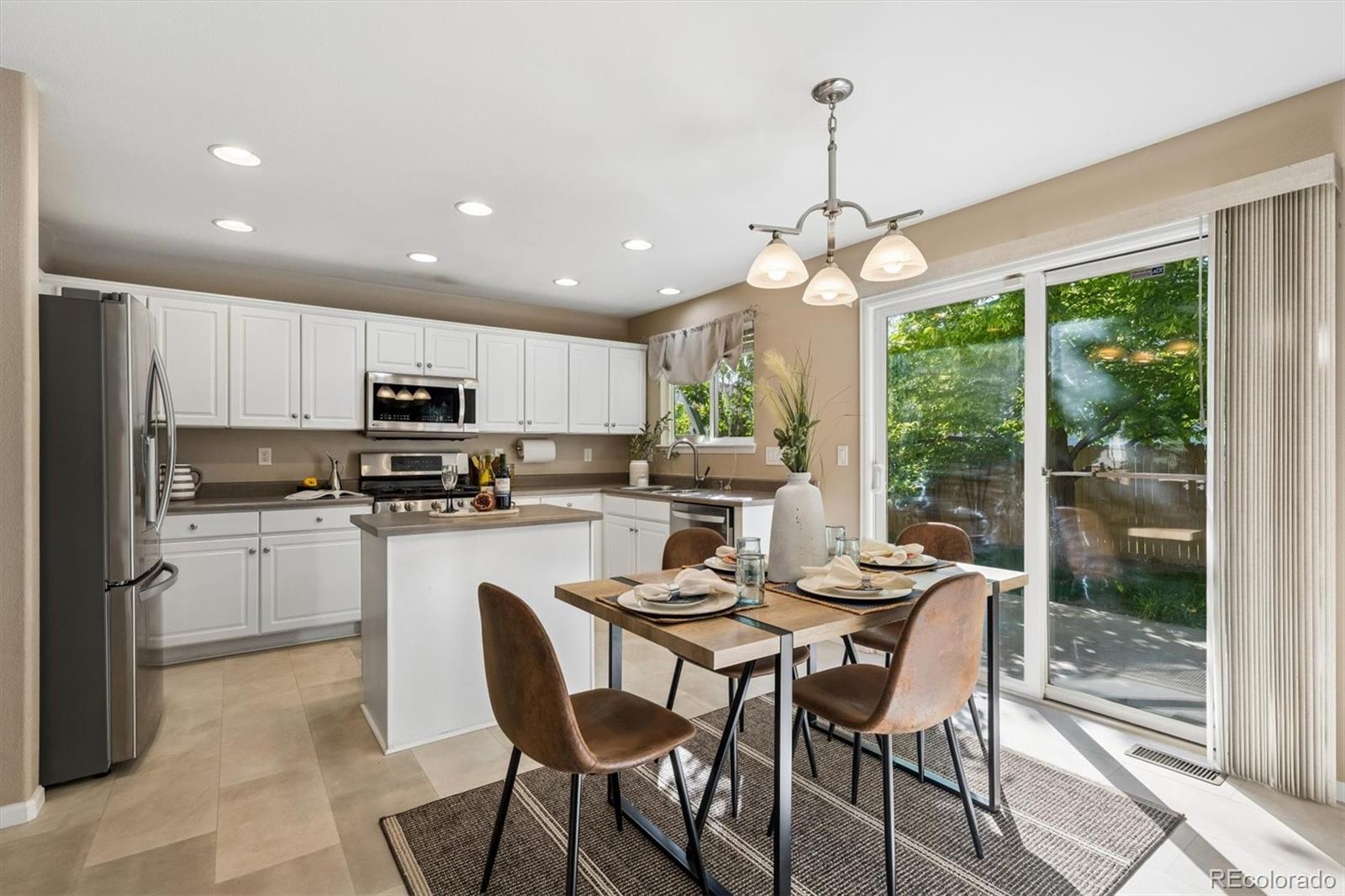 MLS Image #8 for 5652 s yakima way,aurora, Colorado