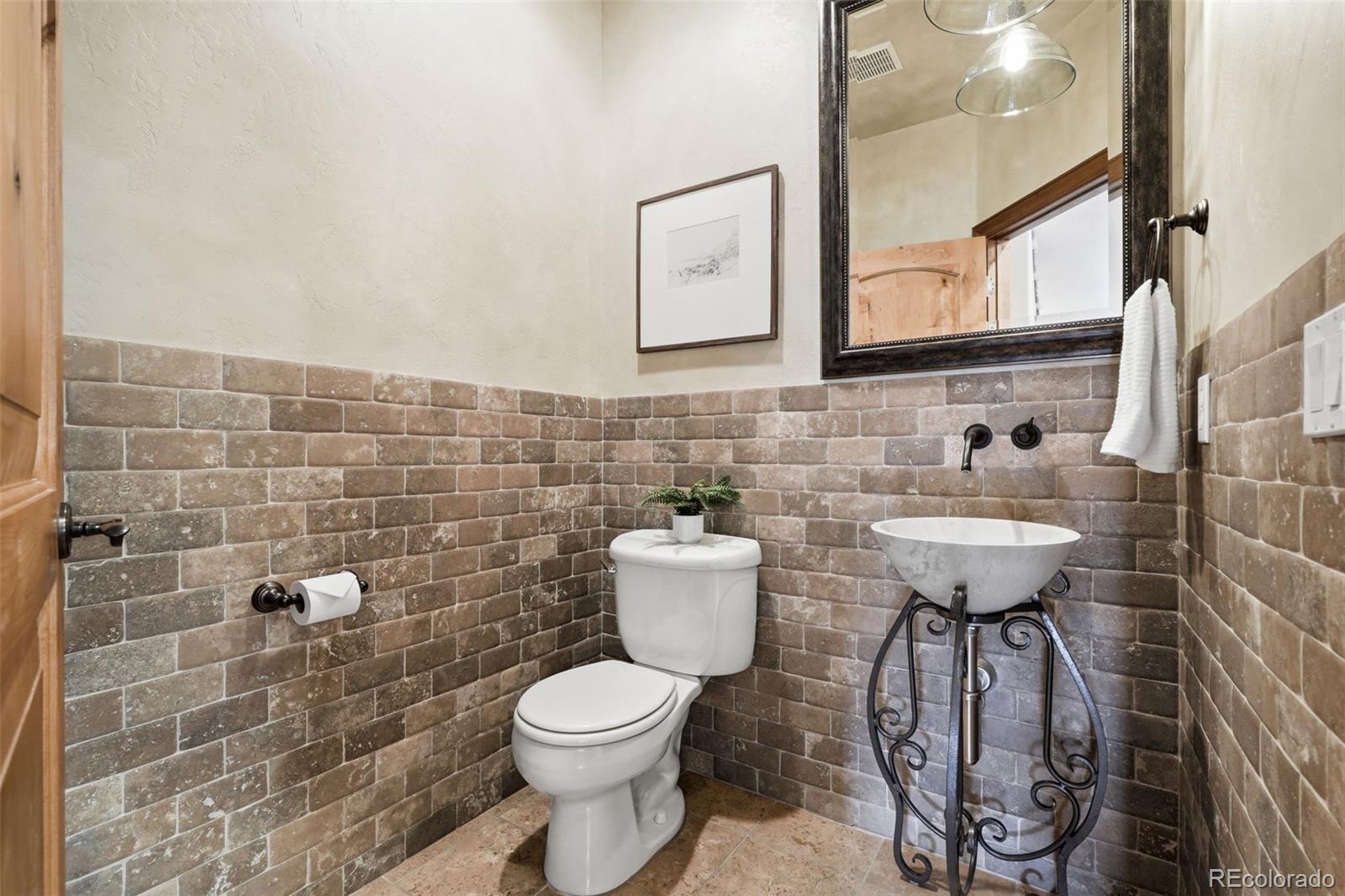 MLS Image #14 for 2196 s washington street,denver, Colorado