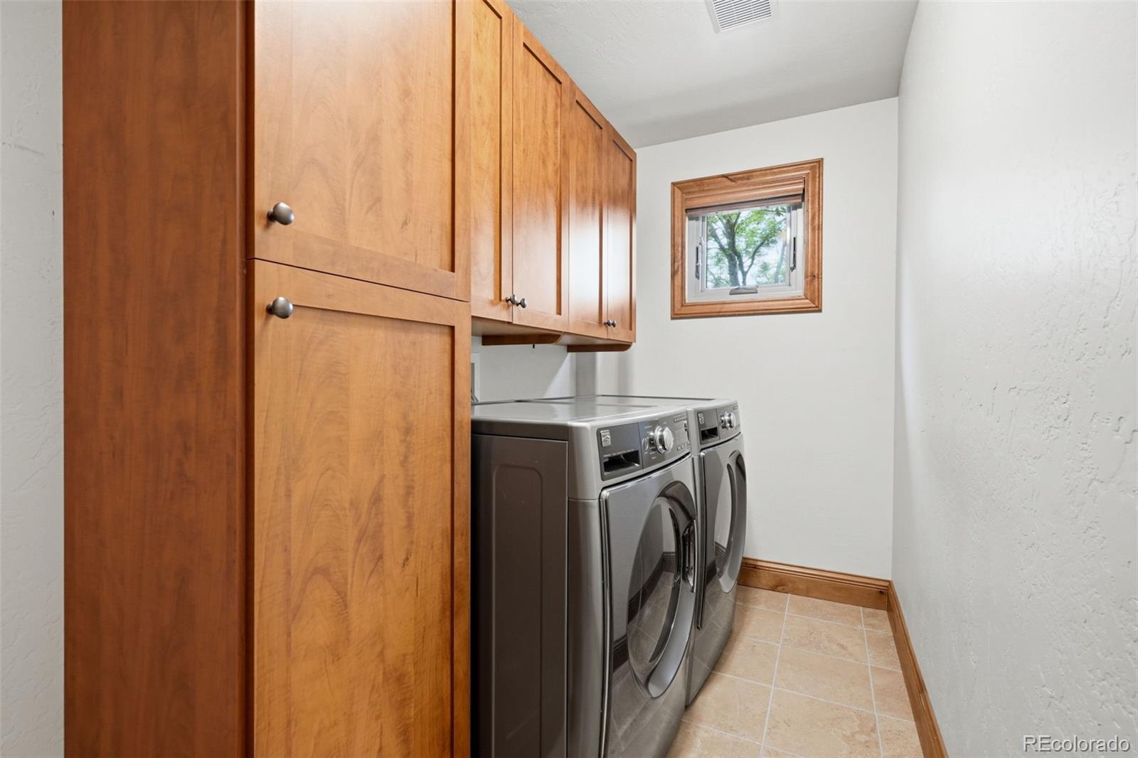 MLS Image #29 for 2196 s washington street,denver, Colorado