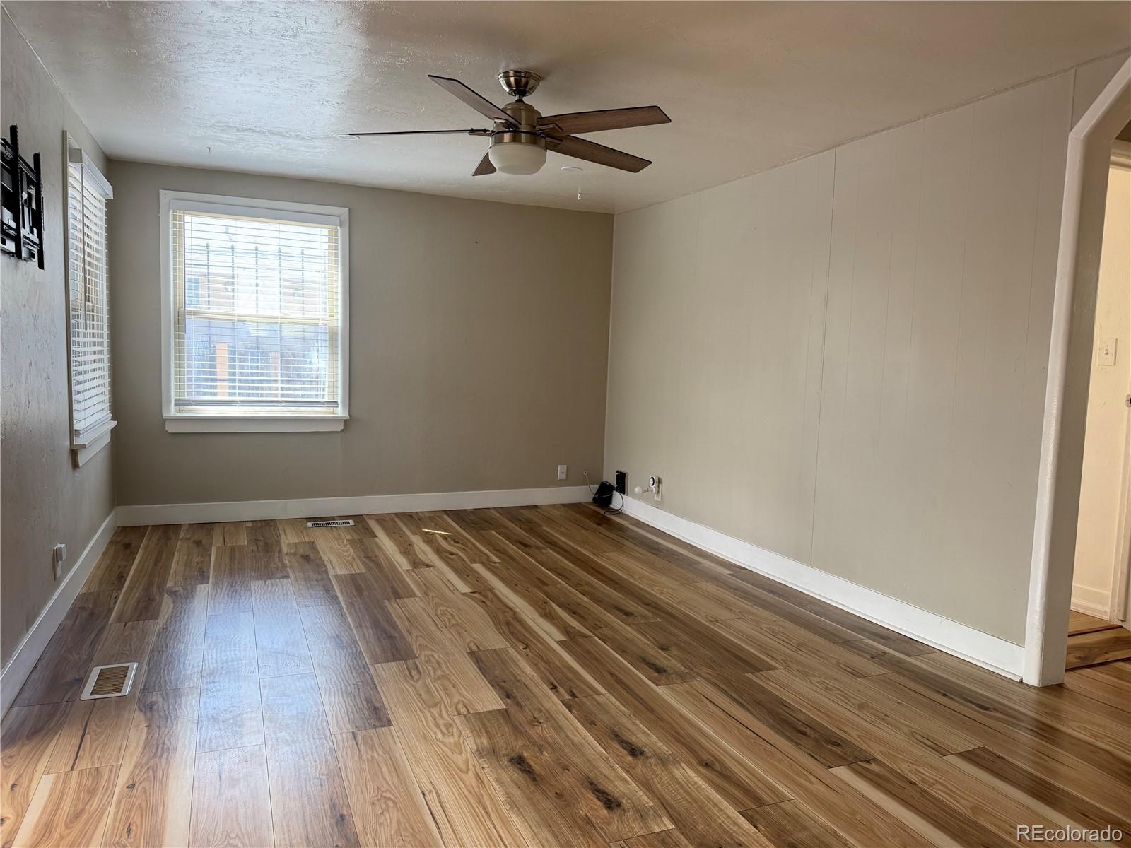 MLS Image #3 for 3837 w bayaud avenue,denver, Colorado