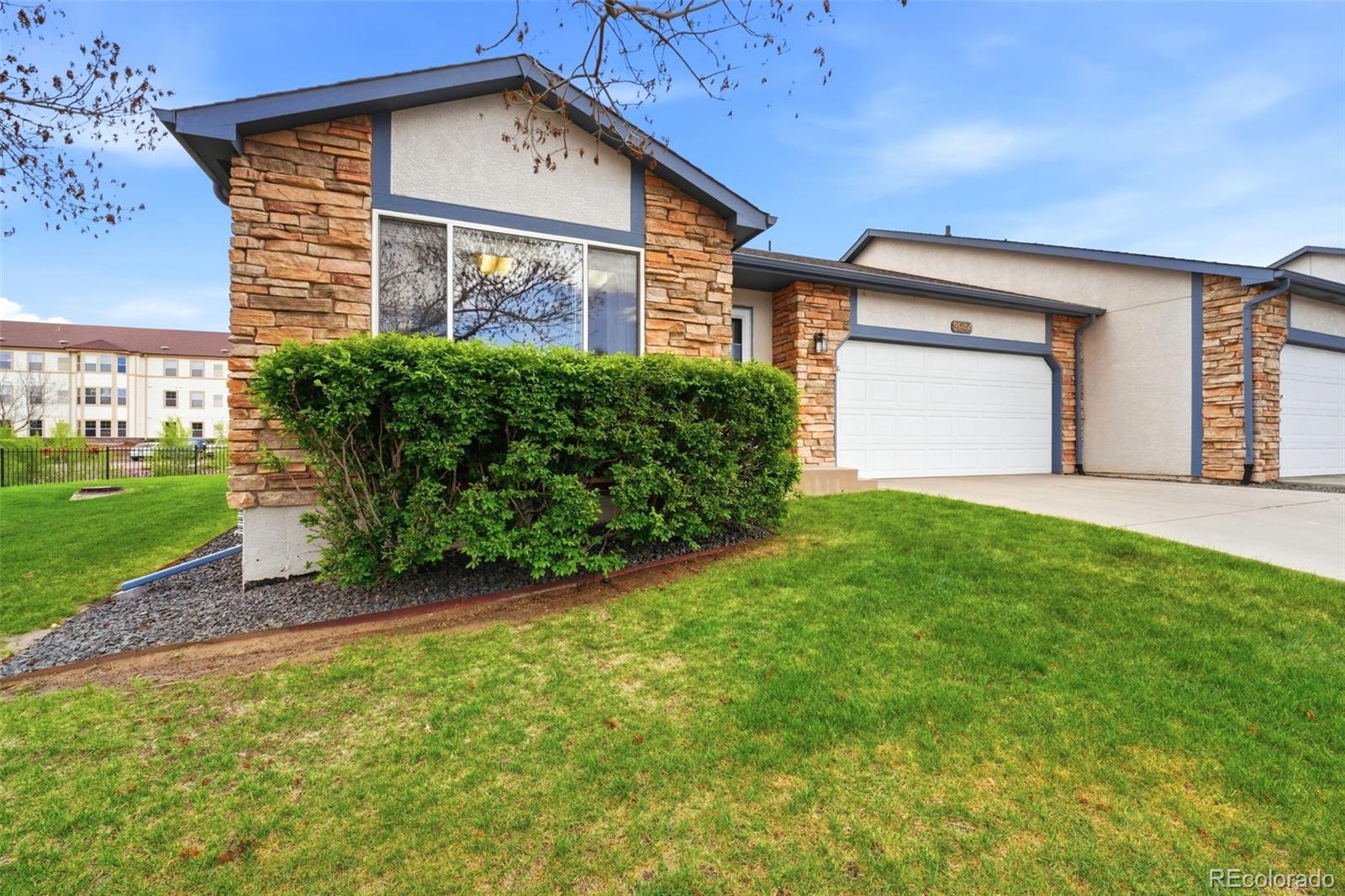MLS Image #2 for 3944  coral point,colorado springs, Colorado