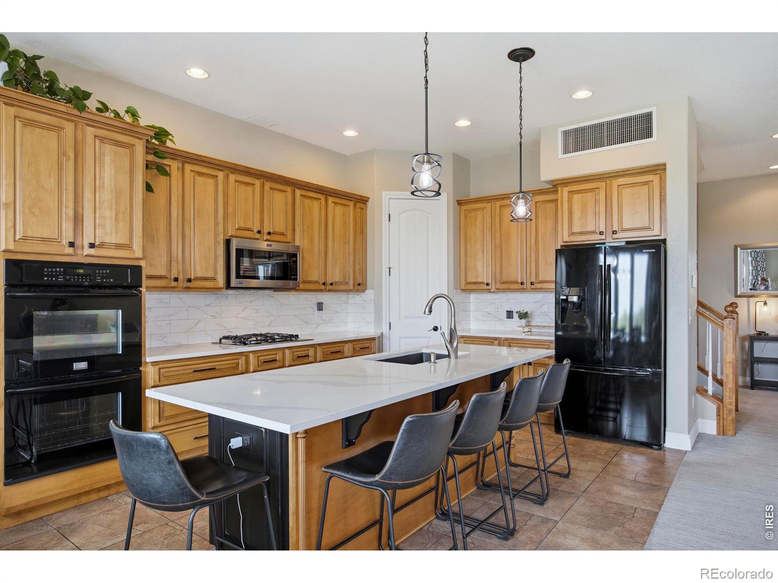 MLS Image #13 for 404  split rock drive,loveland, Colorado