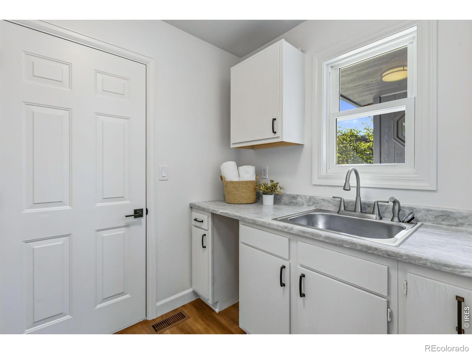 MLS Image #4 for 1622  40th st ct,evans, Colorado