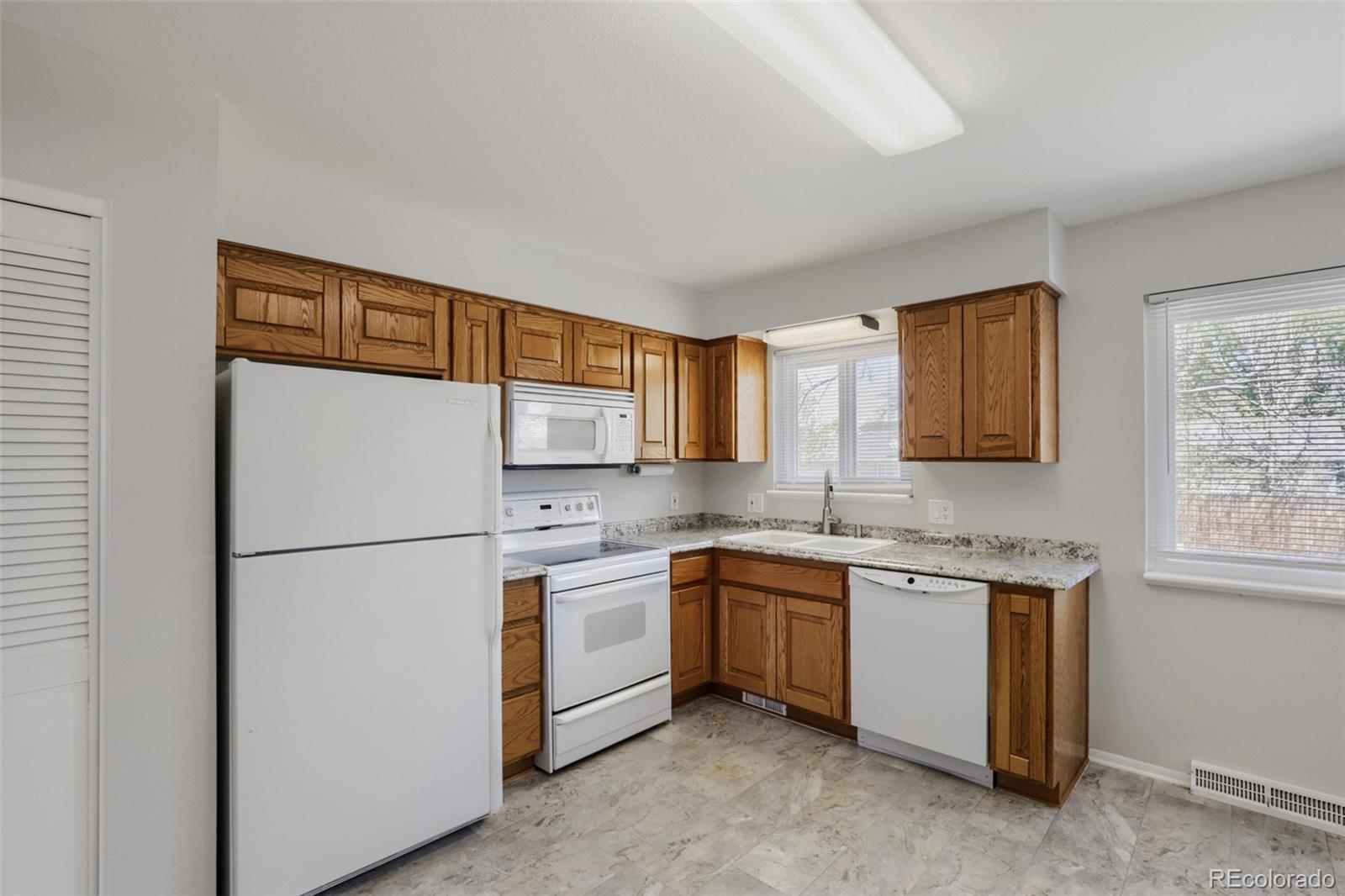 MLS Image #5 for 1182  nucla street,aurora, Colorado