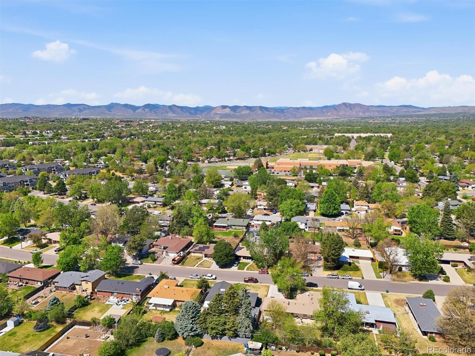 MLS Image #11 for 2955 s zurich court,denver, Colorado