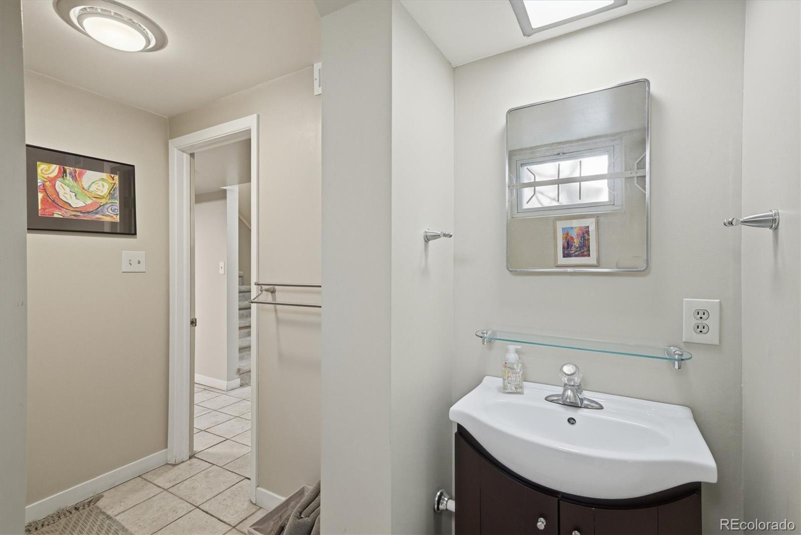 MLS Image #20 for 2955 s zurich court,denver, Colorado