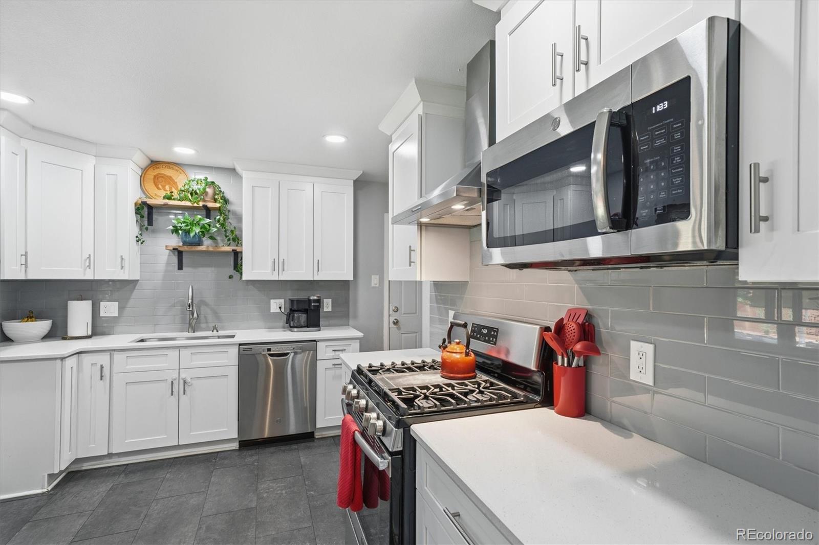 MLS Image #3 for 2955 s zurich court,denver, Colorado