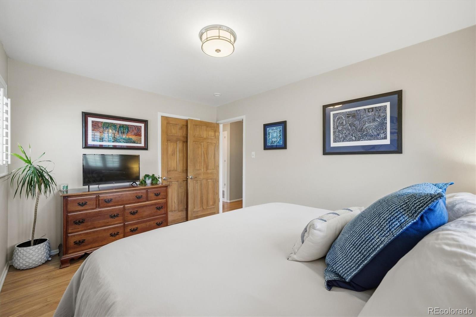 MLS Image #33 for 2955 s zurich court,denver, Colorado
