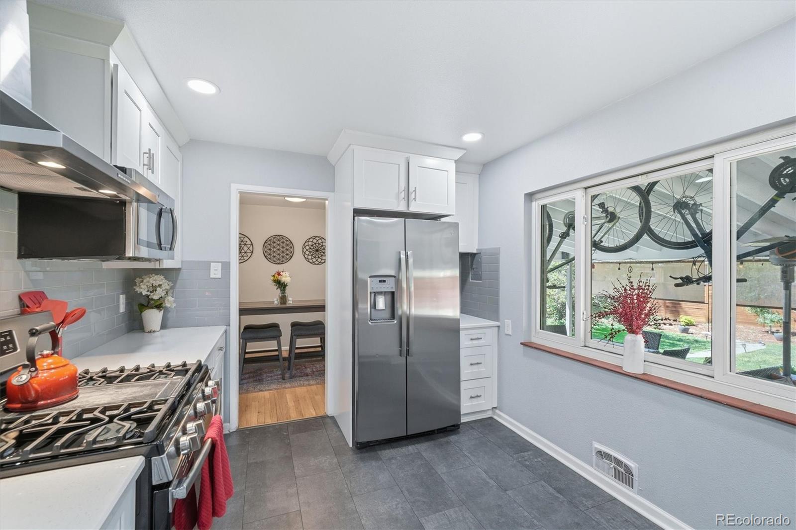 MLS Image #36 for 2955 s zurich court,denver, Colorado