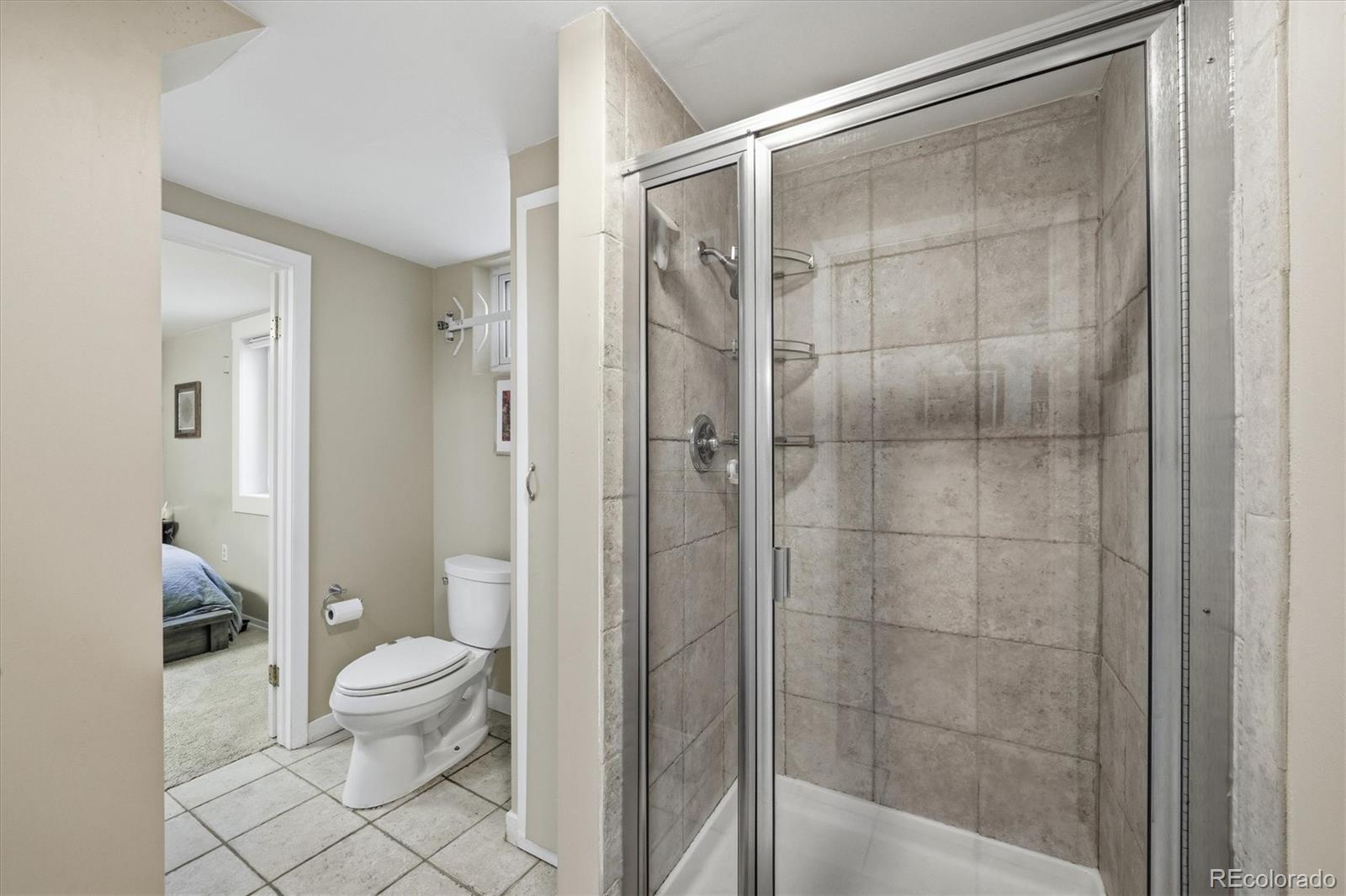MLS Image #6 for 2955 s zurich court,denver, Colorado