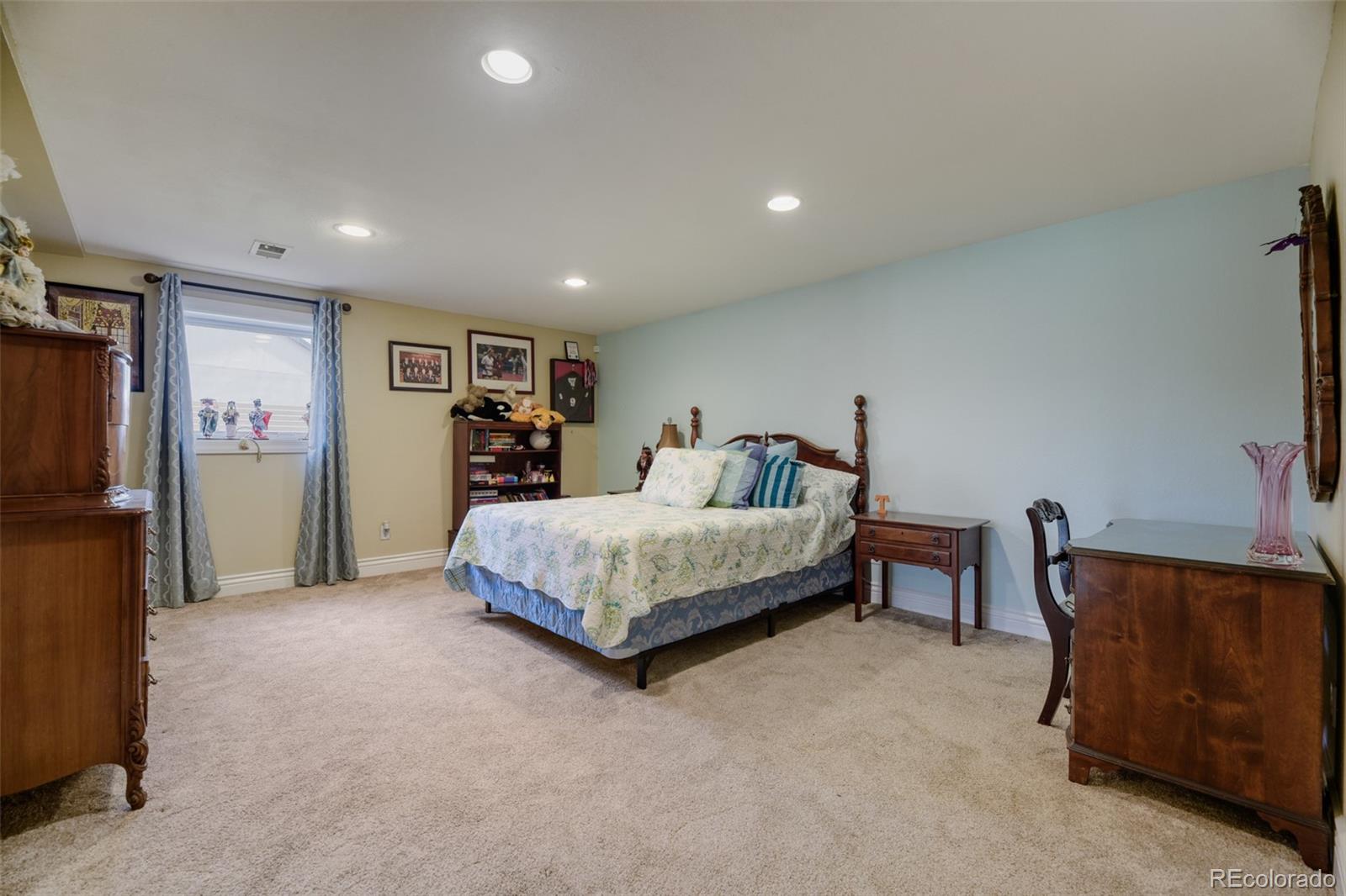 MLS Image #23 for 4137 s sheridan boulevard,denver, Colorado