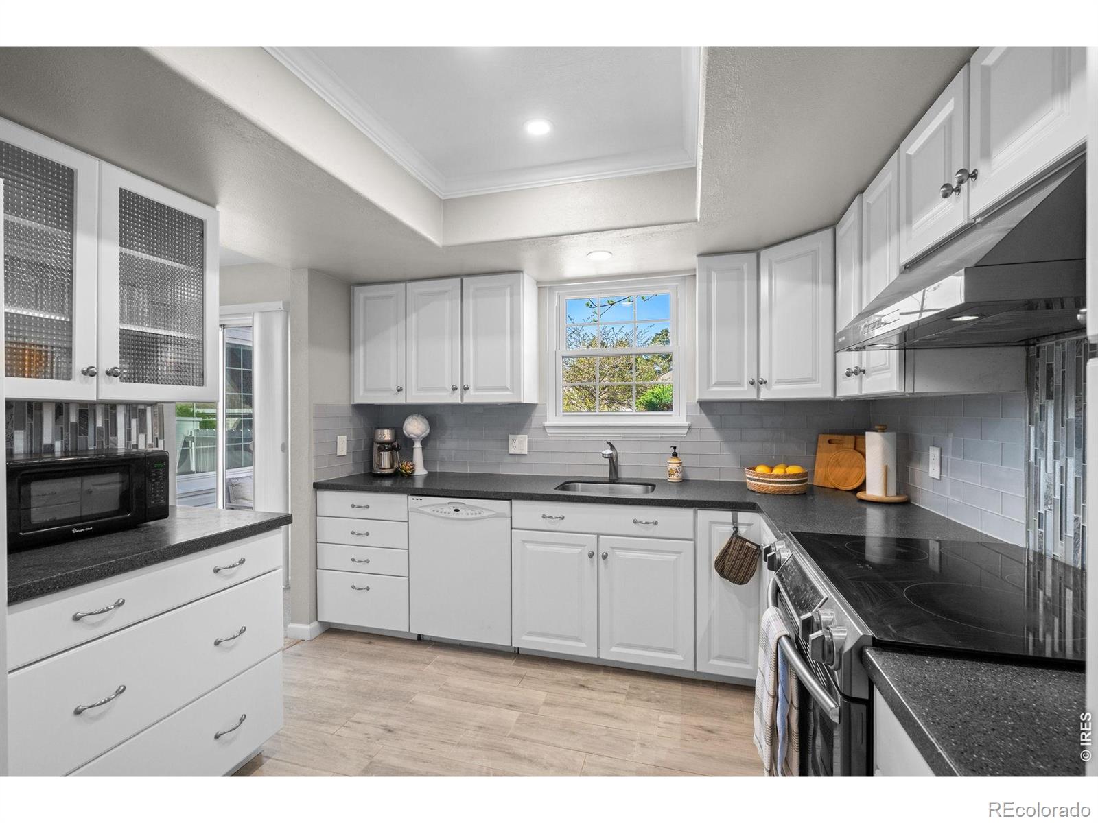 MLS Image #9 for 13872 e linvale place,aurora, Colorado