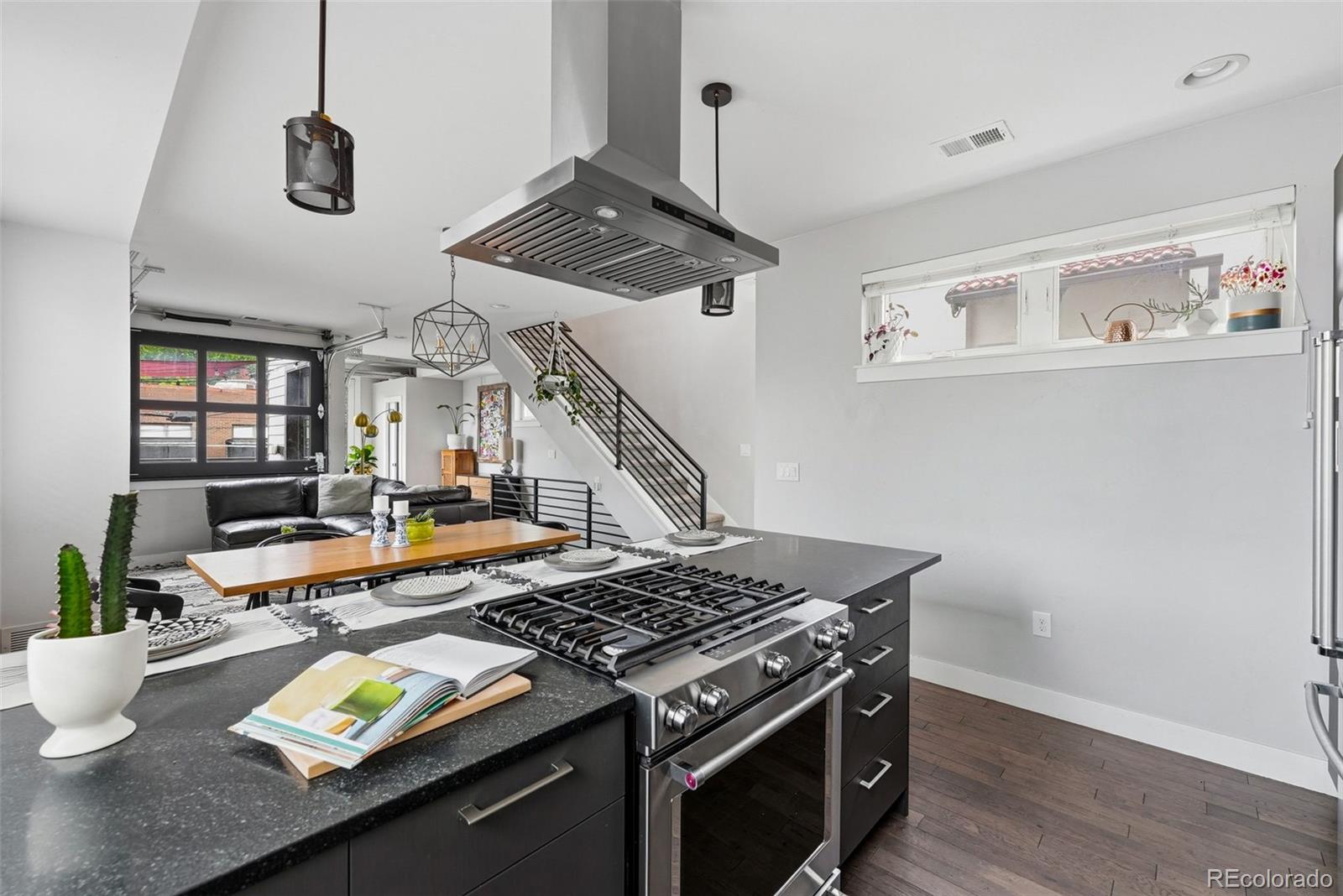 MLS Image #10 for 1897  york street,denver, Colorado