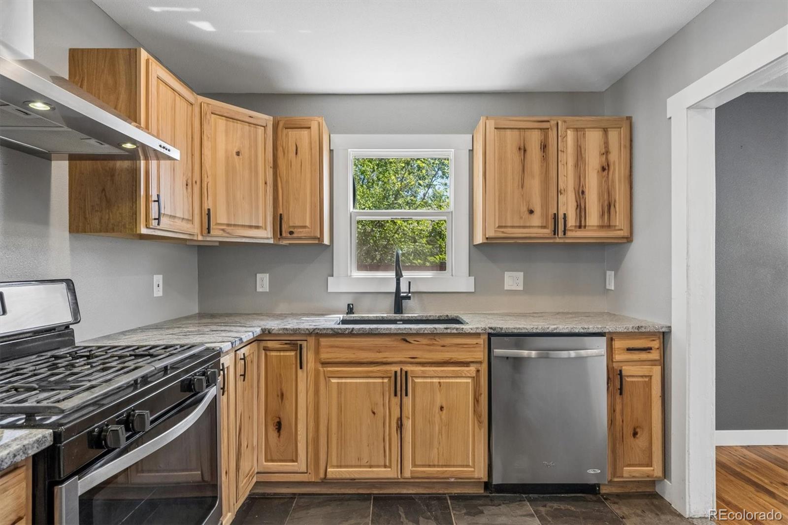 MLS Image #5 for 1885 w berkeley place,denver, Colorado