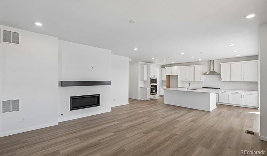 MLS Image #10 for 6398  steppes way,loveland, Colorado