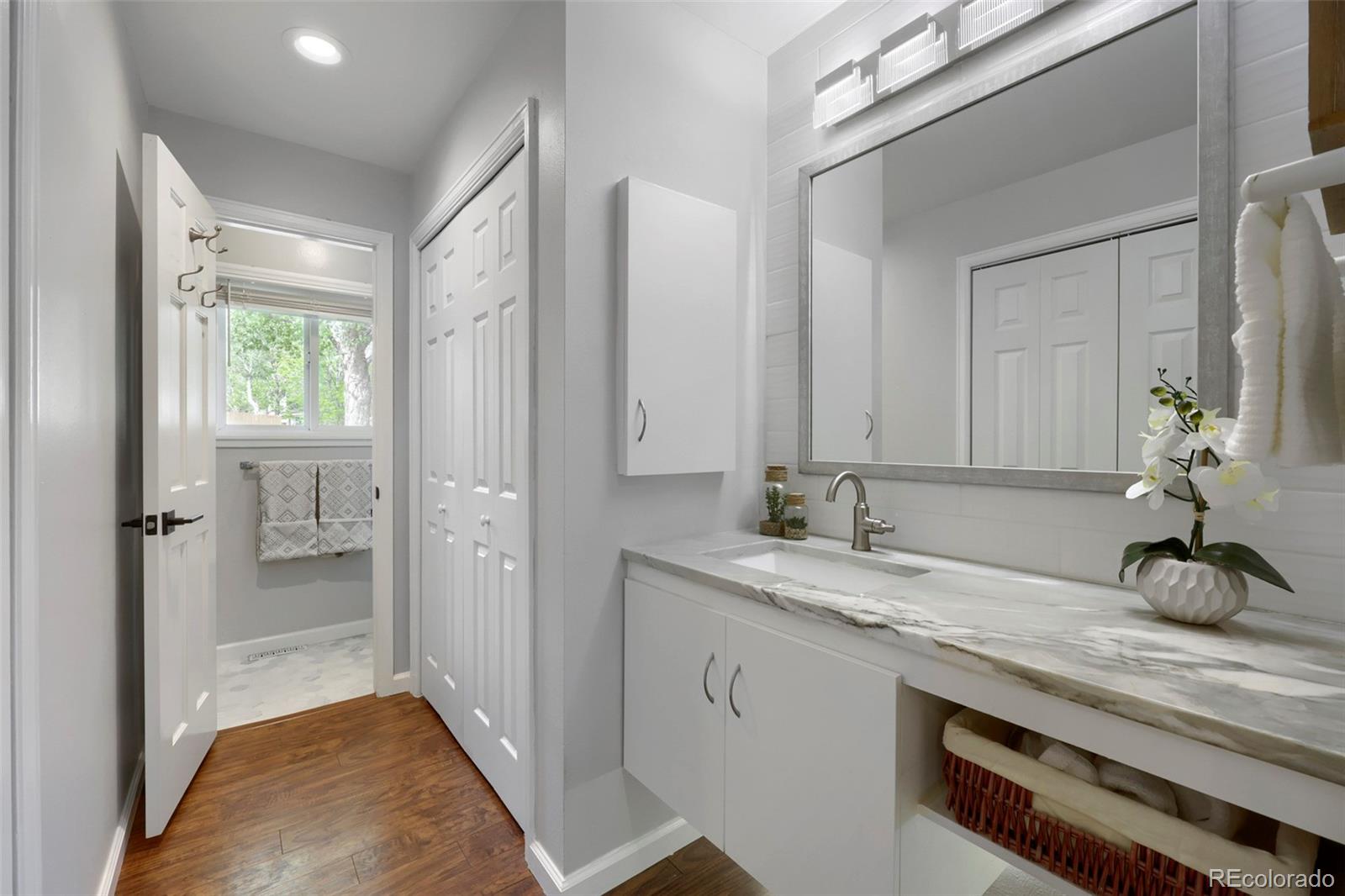 MLS Image #14 for 2578 s dover way,lakewood, Colorado