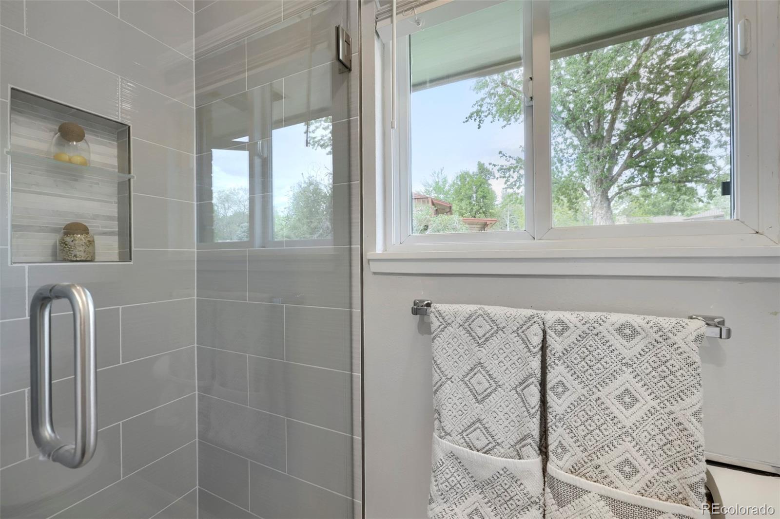 MLS Image #15 for 2578 s dover way,lakewood, Colorado