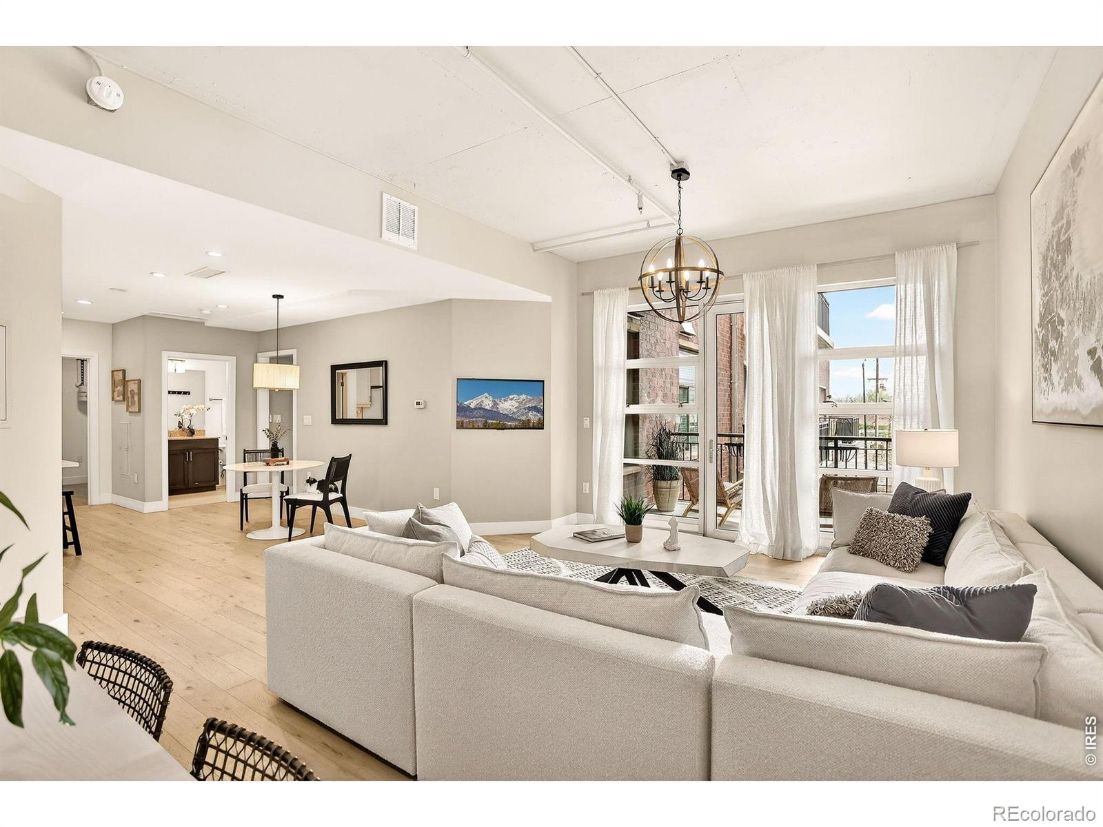 MLS Image #11 for 3301  arapahoe avenue,boulder, Colorado