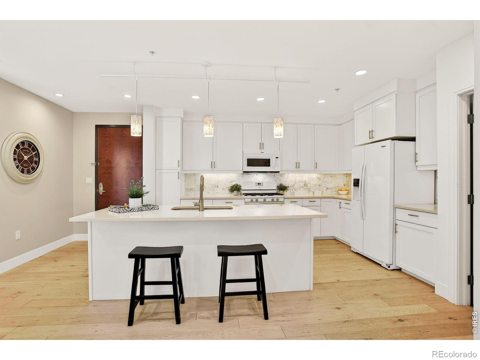 MLS Image #3 for 3301  arapahoe avenue,boulder, Colorado
