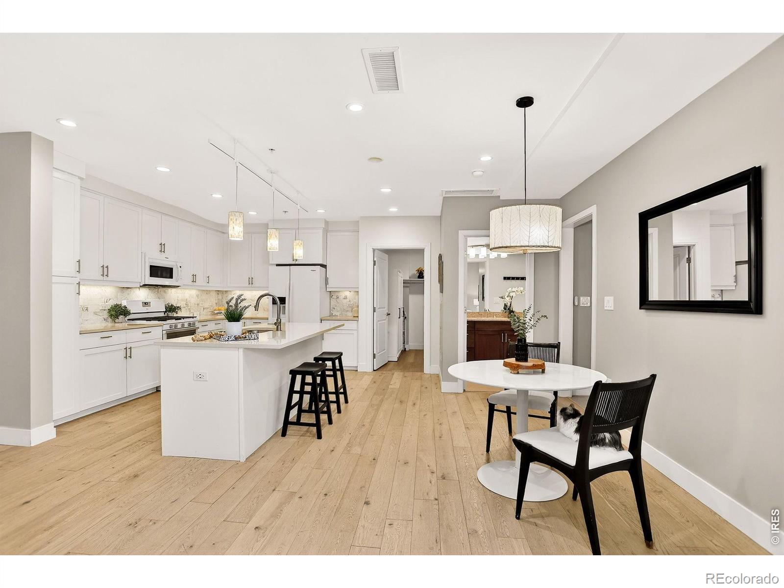 MLS Image #6 for 3301  arapahoe avenue,boulder, Colorado