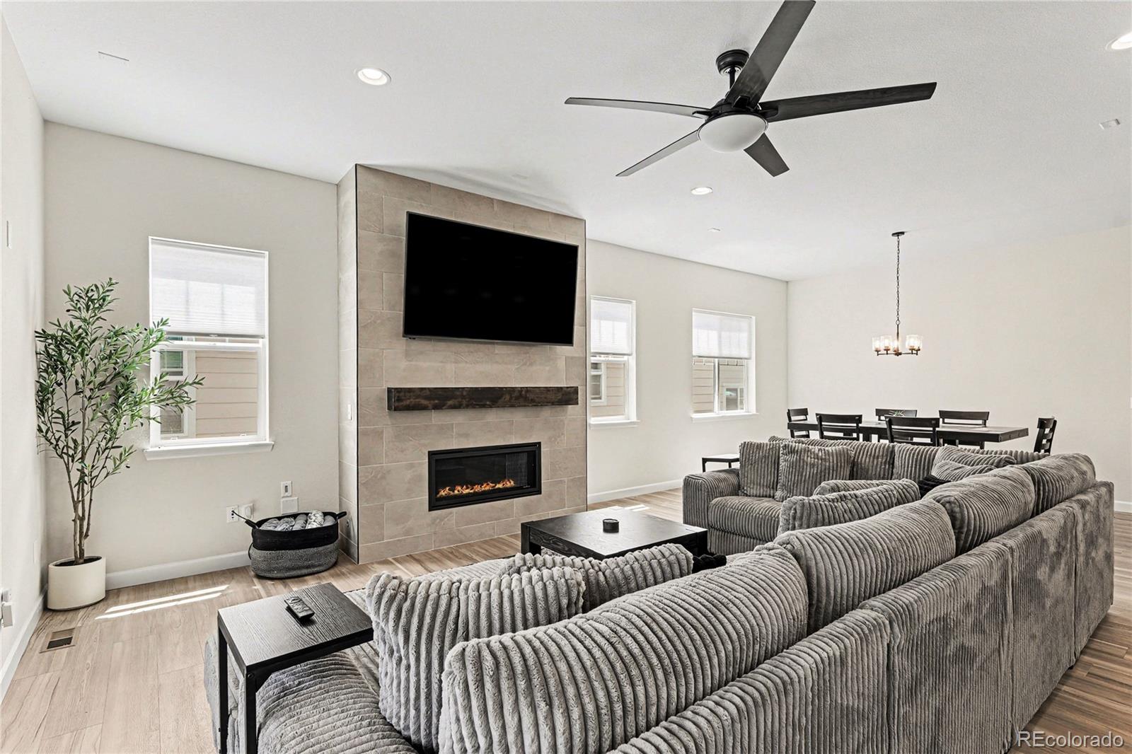 MLS Image #8 for 4044  haleyville court,aurora, Colorado