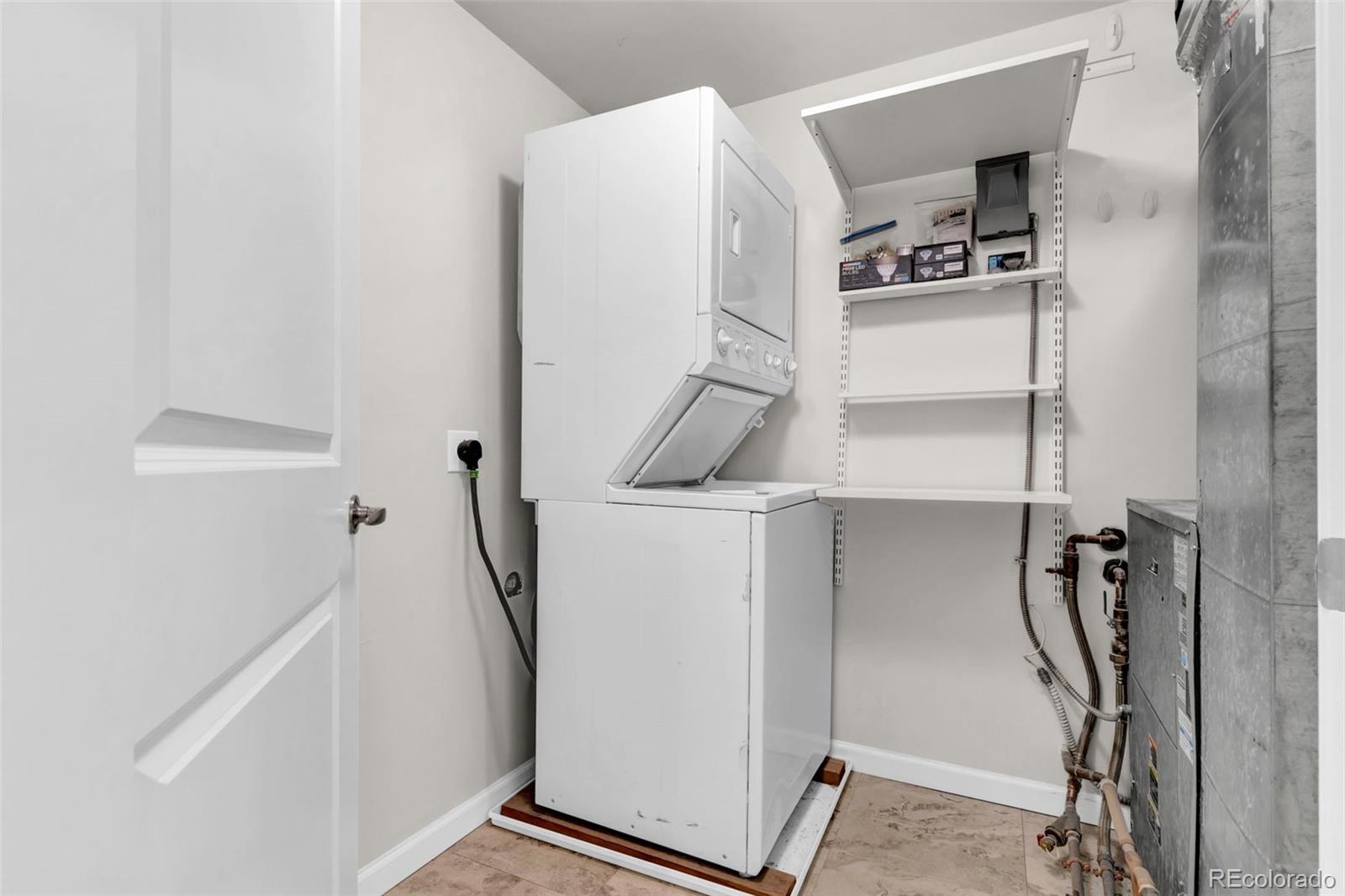 MLS Image #18 for 925 n lincoln street,denver, Colorado