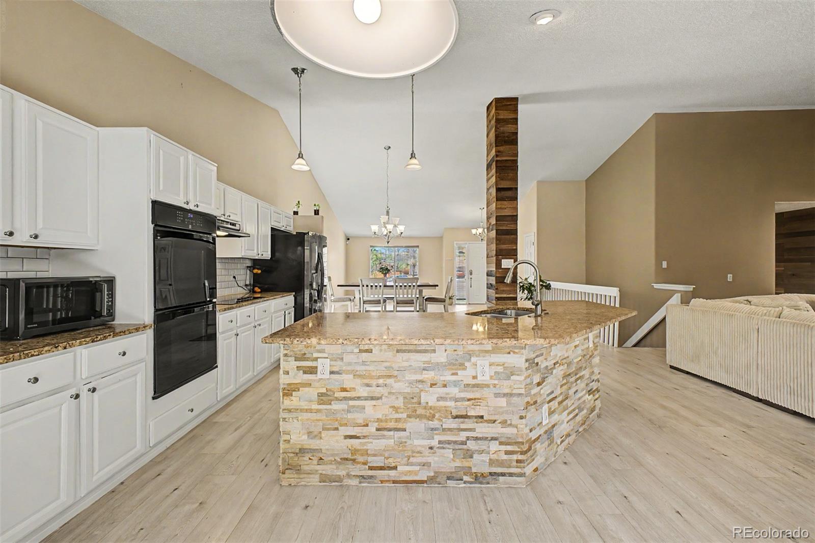 MLS Image #3 for 13122  summit grove parkway,thornton, Colorado