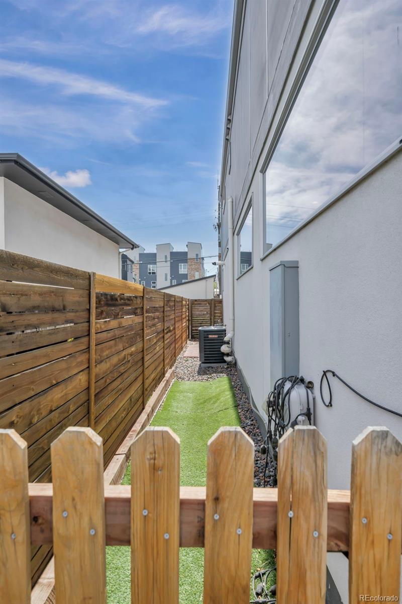 MLS Image #11 for 3227 w 20th avenue,denver, Colorado