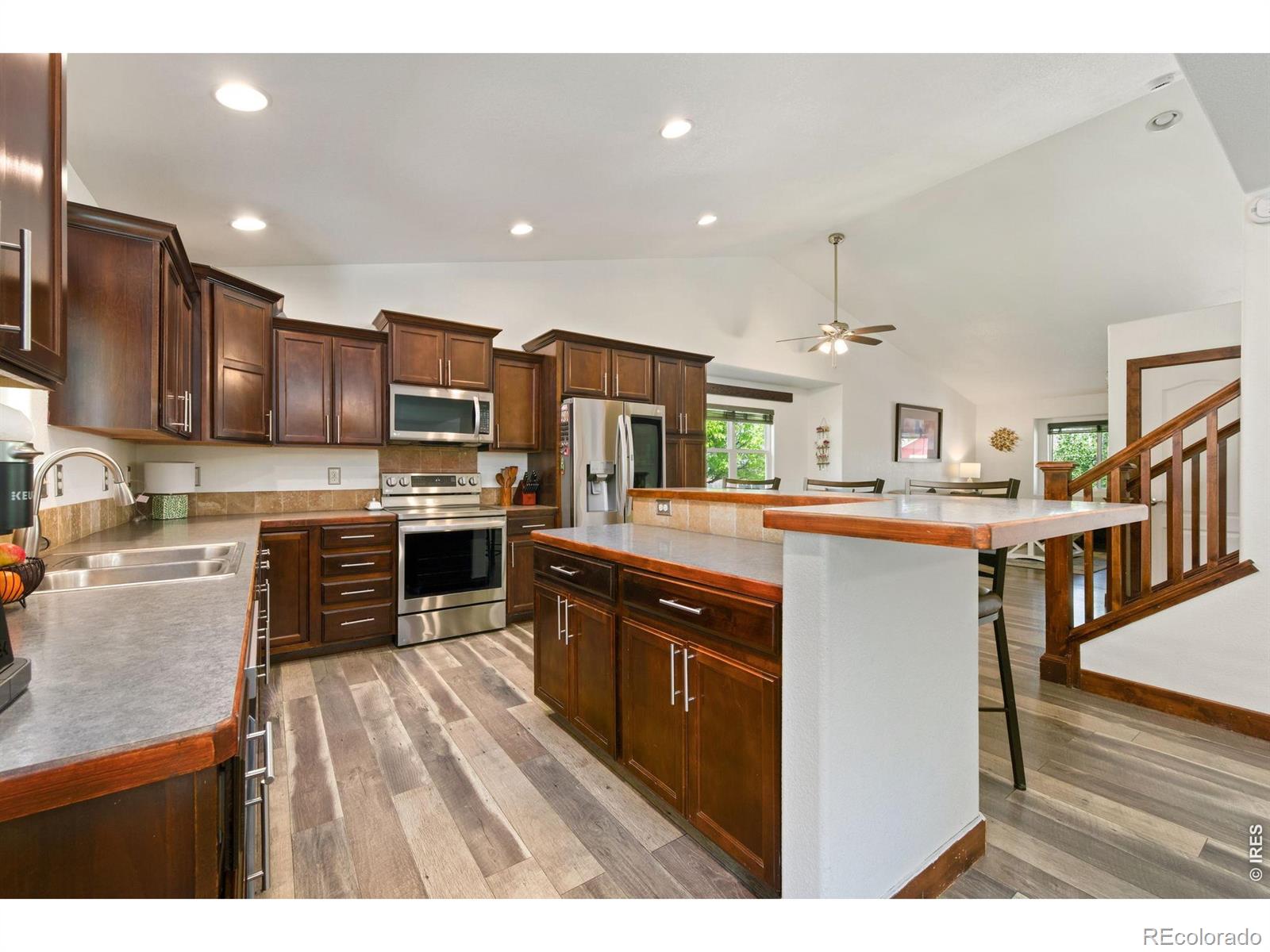 MLS Image #7 for 875  mount massive street,berthoud, Colorado