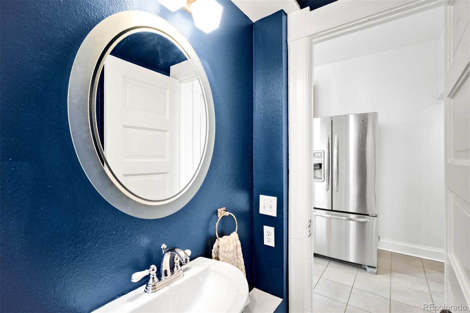 MLS Image #11 for 544 n pearl street,denver, Colorado