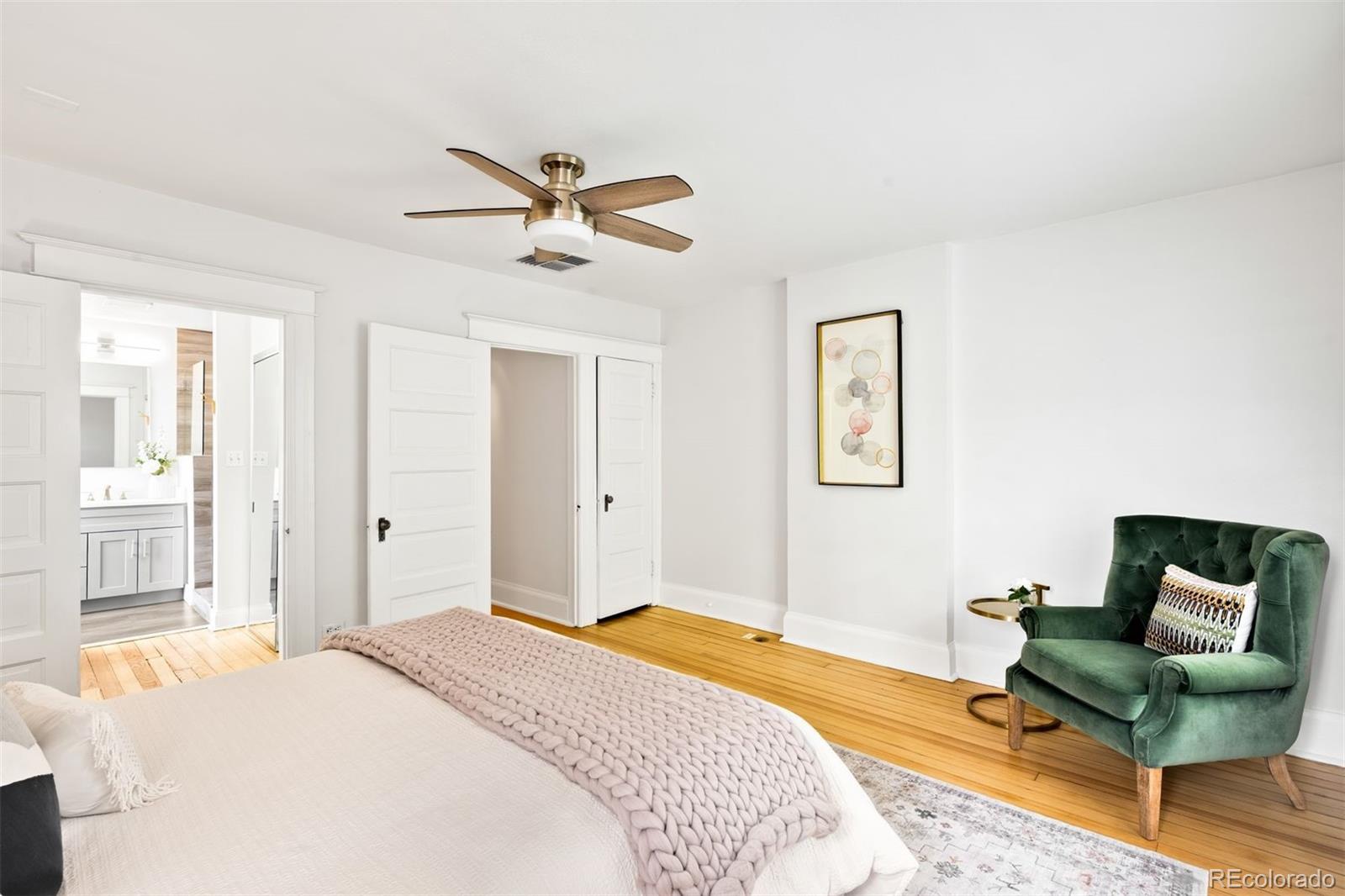 MLS Image #16 for 544 n pearl street,denver, Colorado