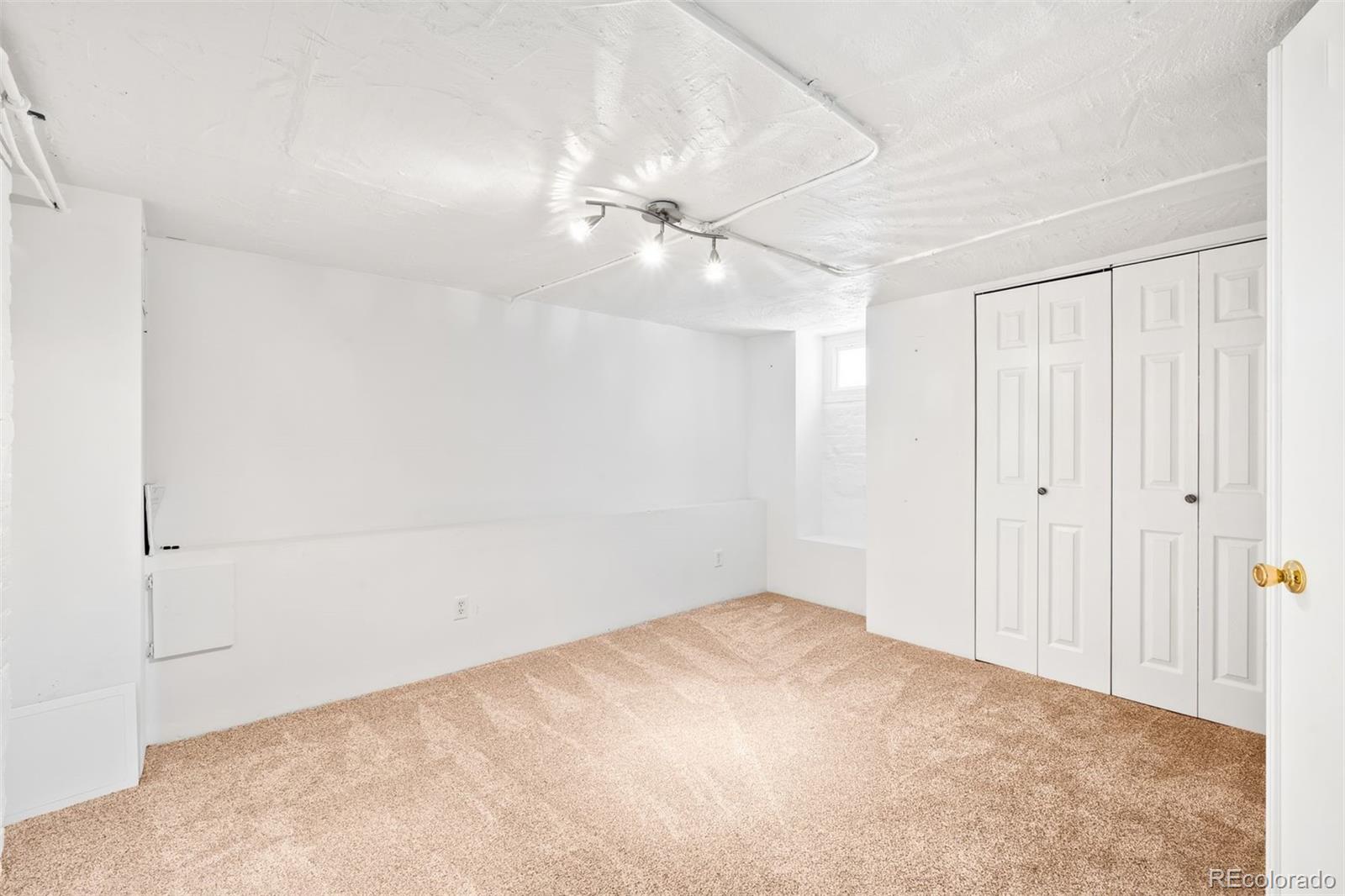 MLS Image #20 for 544 n pearl street,denver, Colorado